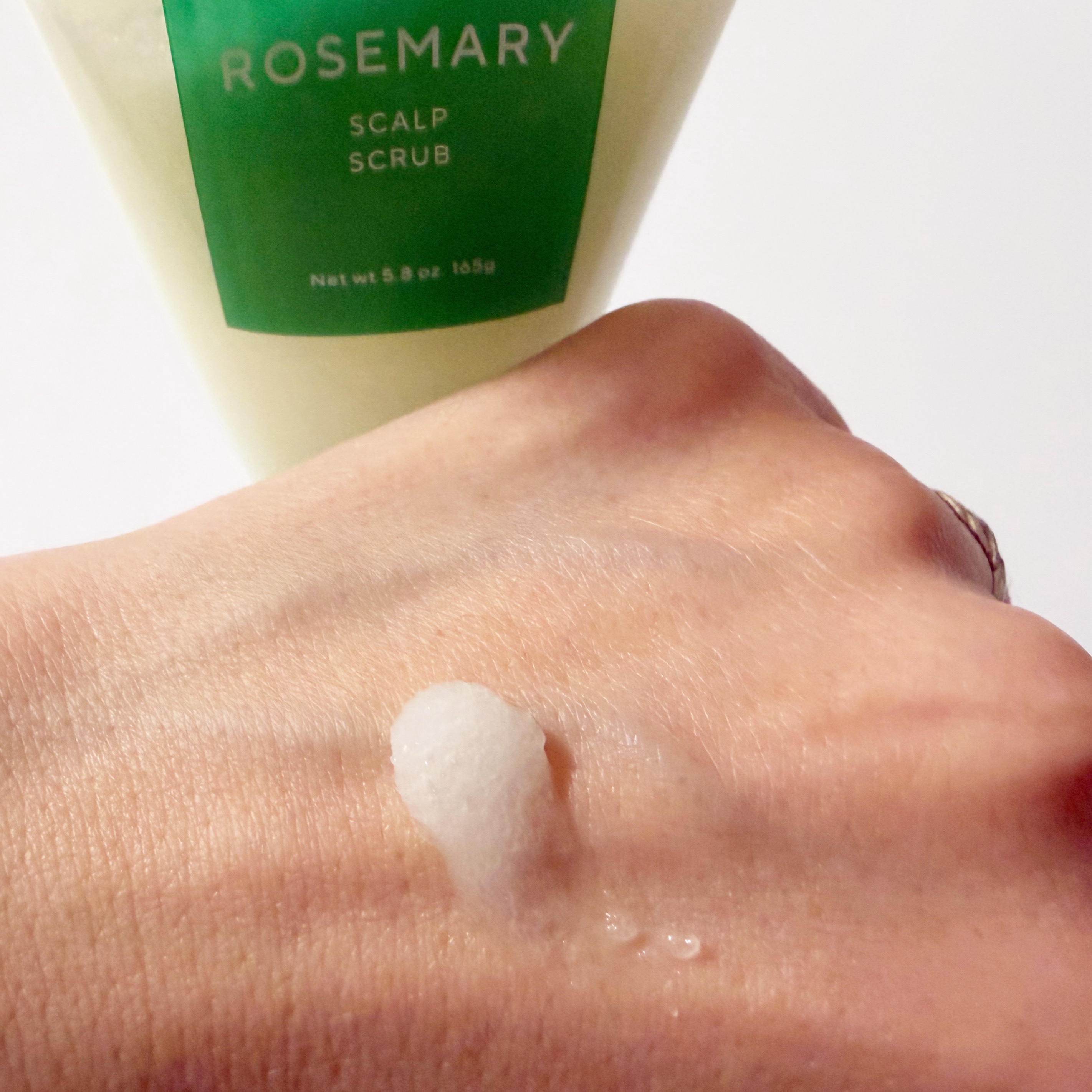 ローズマリー スカルプ スクラブ/AROMATICA/ヘッドスクラブを使ったクチコミ（2枚目）