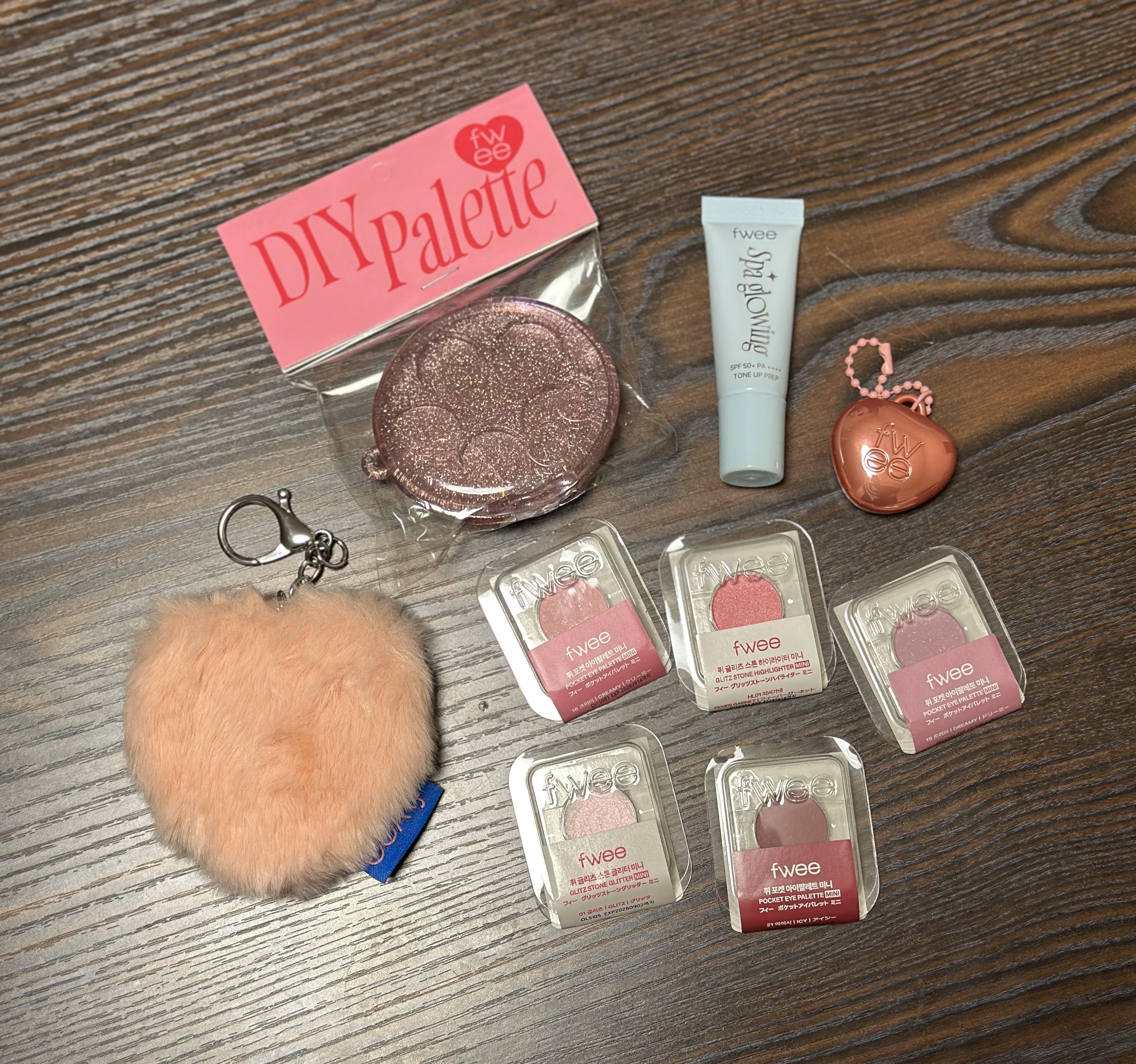 DIYポケットマルチパレット HL01 フィーバーガーネット/fwee/マルチパレットを使ったクチコミ（3枚目）