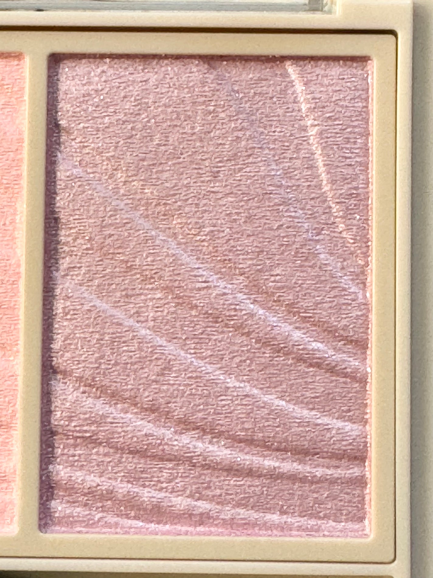 ディオールスキン ルージュ ブラッシュ カラー&グロウ/Dior/パウダーチークを使ったクチコミ(3枚目)