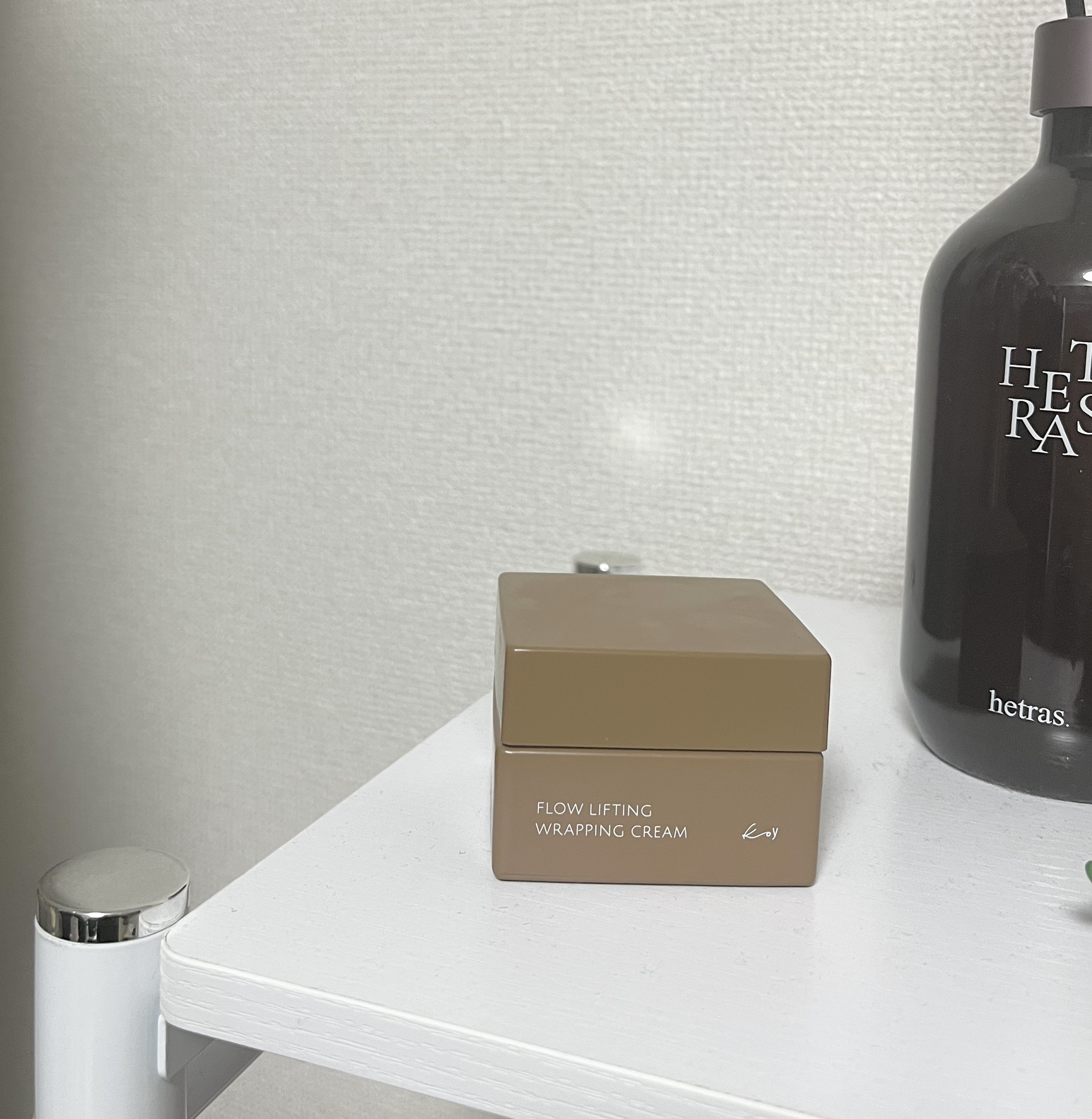 フローリフティングラッピングクリーム/koy/フェイスクリームを使ったクチコミ（1枚目）