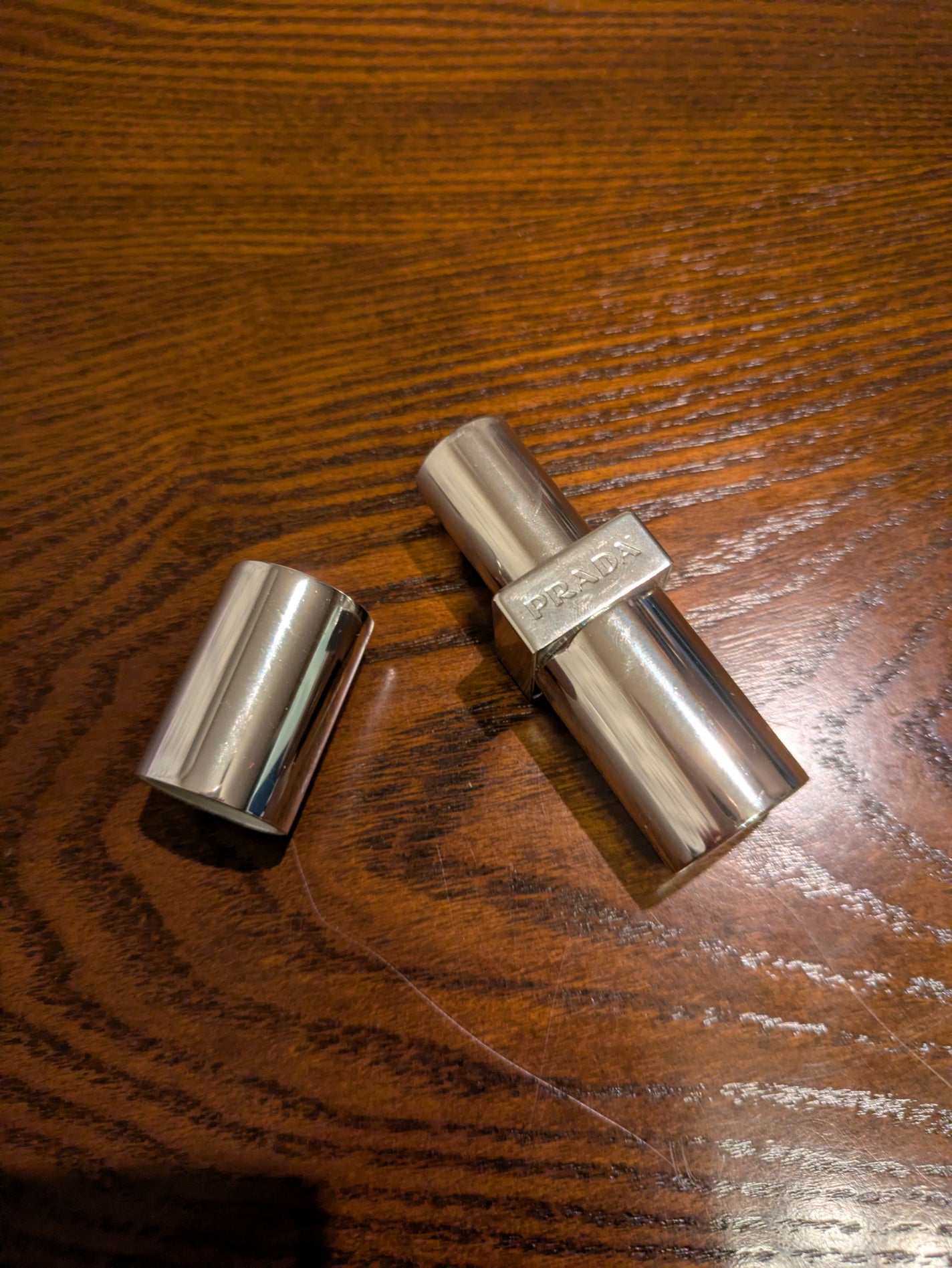 リップ バーム オプティマイジング ケア/PRADA BEAUTY/リップバームを使ったクチコミ(2枚目)