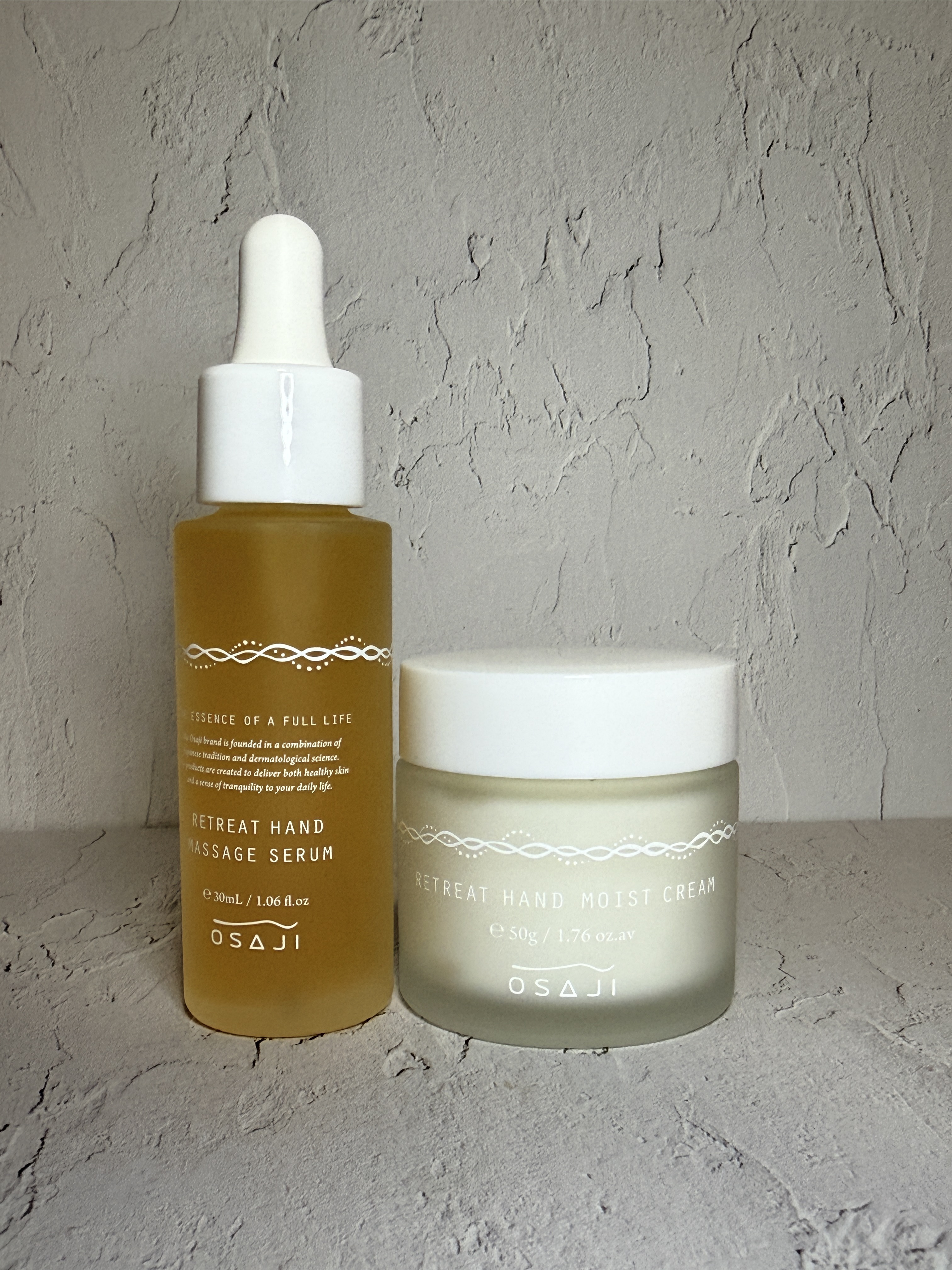 OSAJI オサジ リトリート ハンド モイスト クリームのクチコミ「オサジのハンドトリートメント一式
やっと買えた
使ってみたかった

どちらもなじみがとても良く.....」（1枚目）