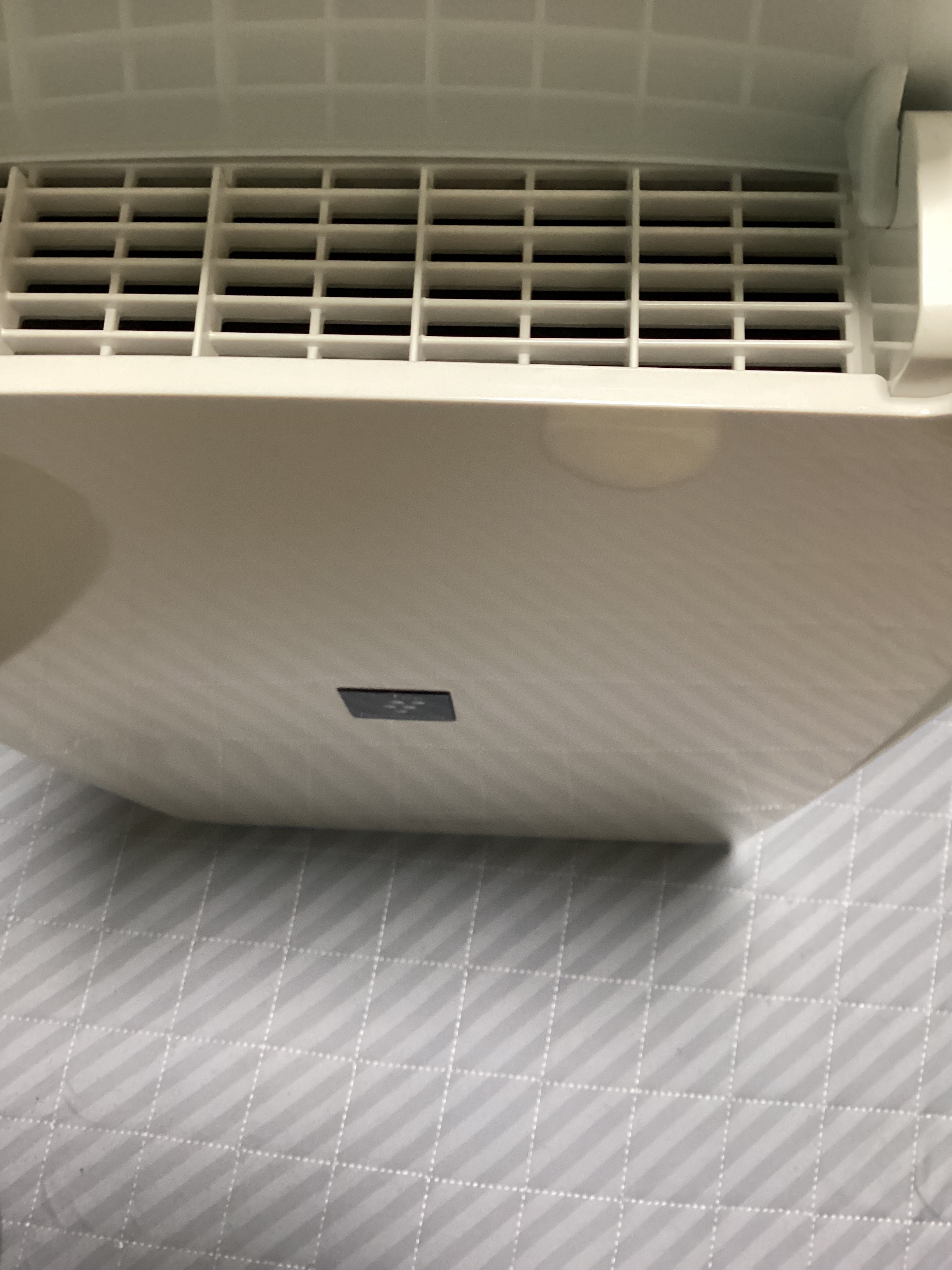 シャープの衣類乾燥除湿機 CV-H71-W/シャープ/その他を使ったクチコミ（3枚目）