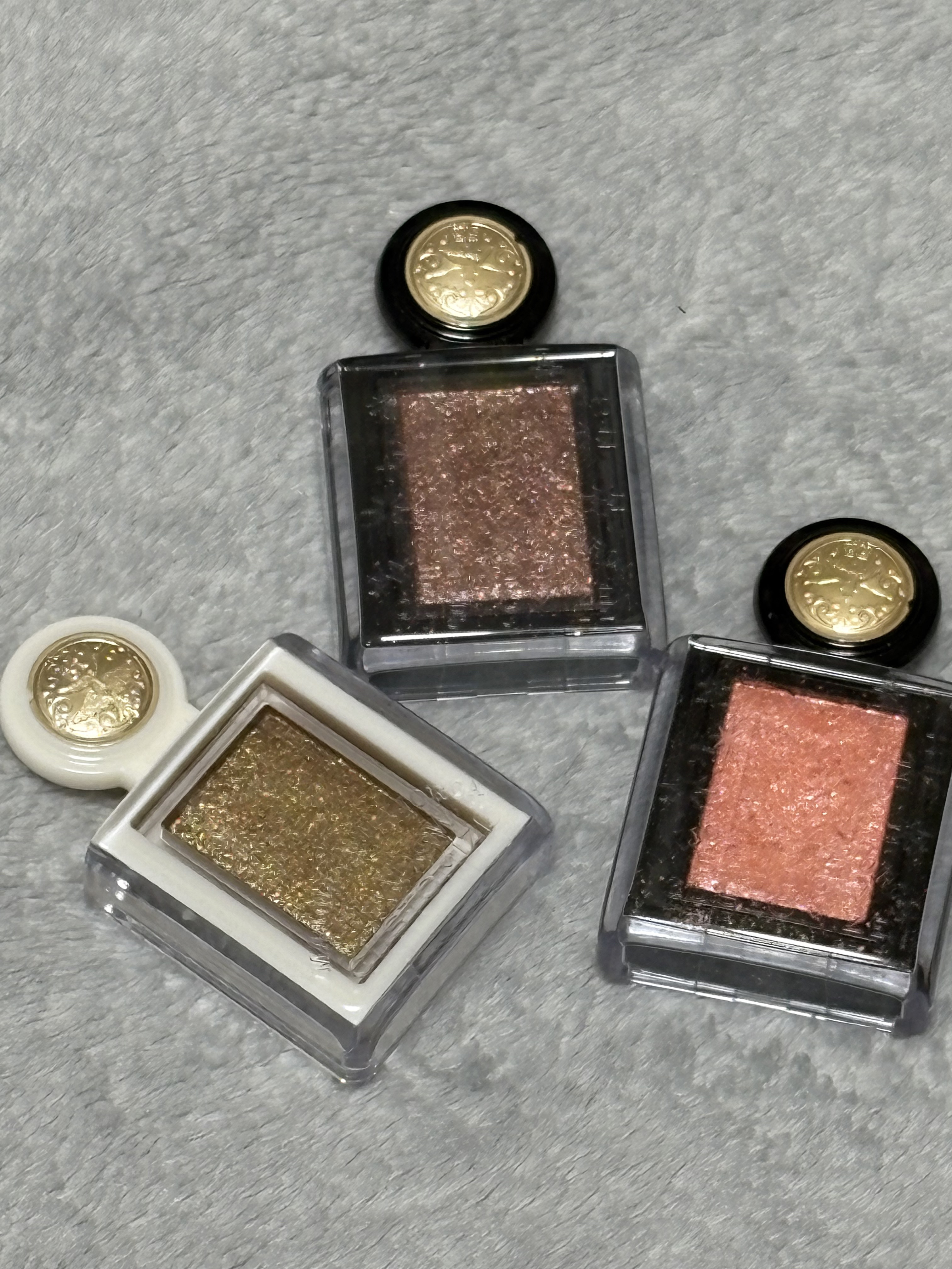 シャドーカスタマイズ (フローティング)/MAJOLICA MAJORCA/単色アイシャドウを使ったクチコミ（1枚目）