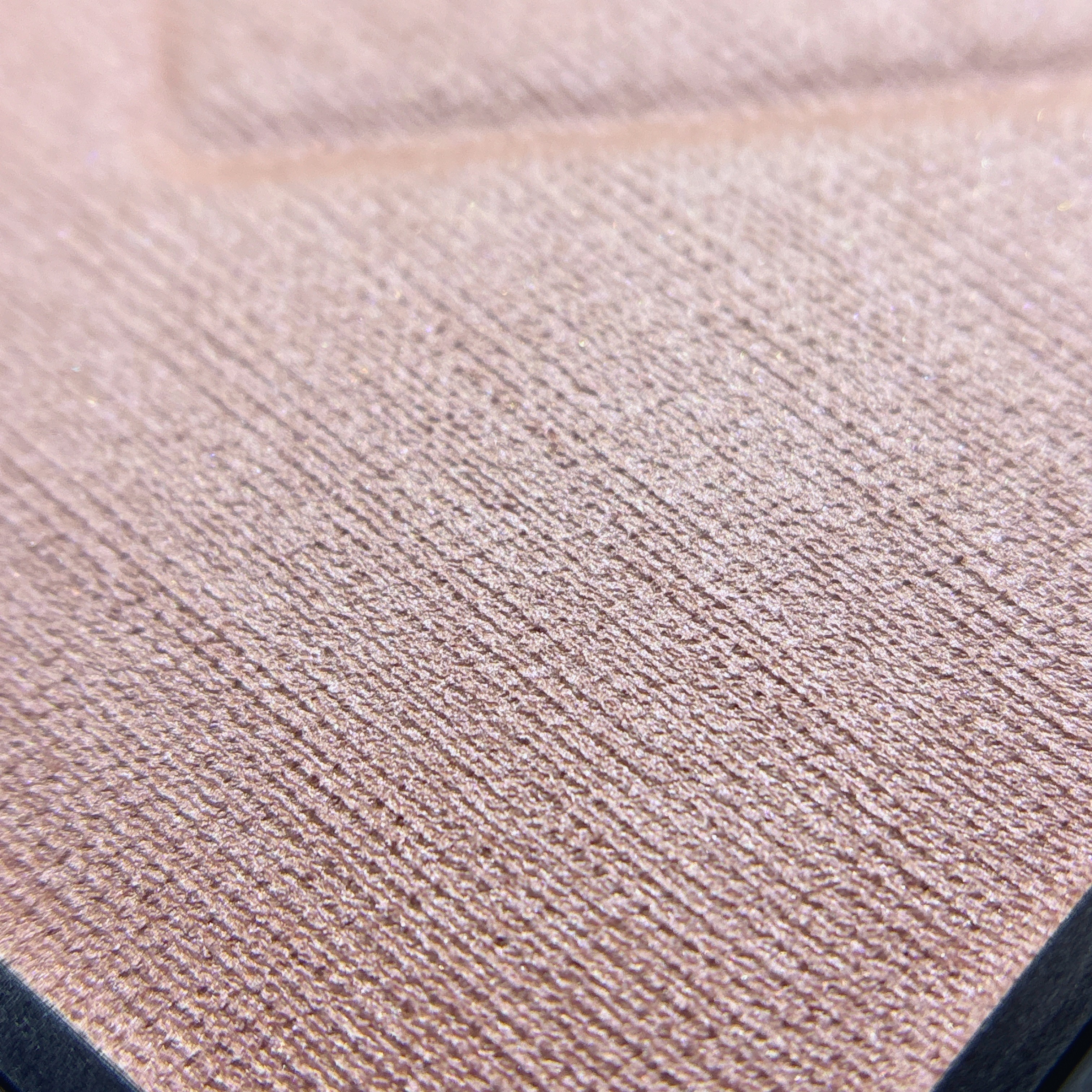 プラダ ライト グローイング パウダー/PRADA BEAUTY/パウダーハイライトを使ったクチコミ（2枚目）