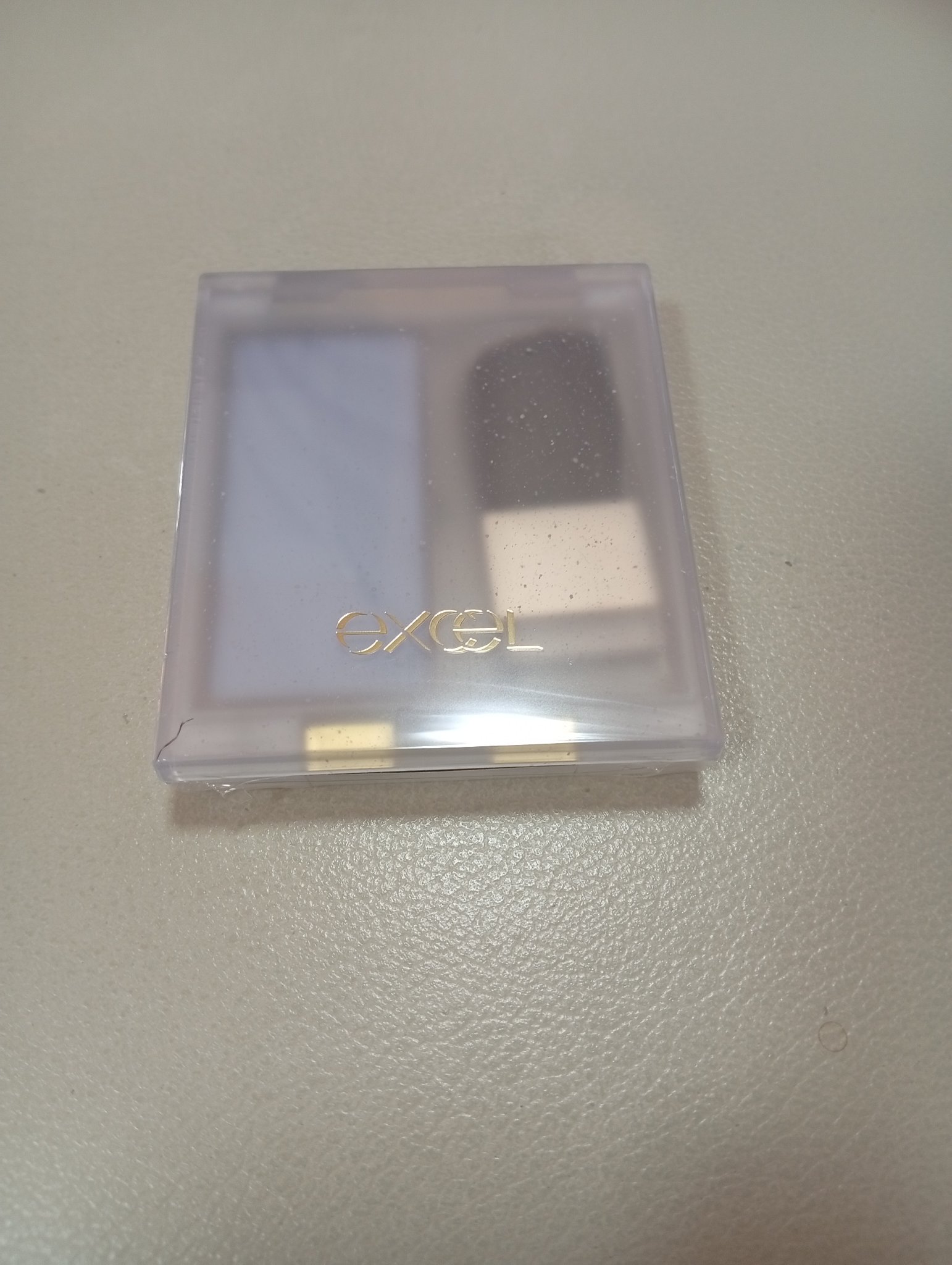 ドレープド シマーグロウ DS04 スノーグロウ(限定)/excel/パウダーハイライトを使ったクチコミ（1枚目）