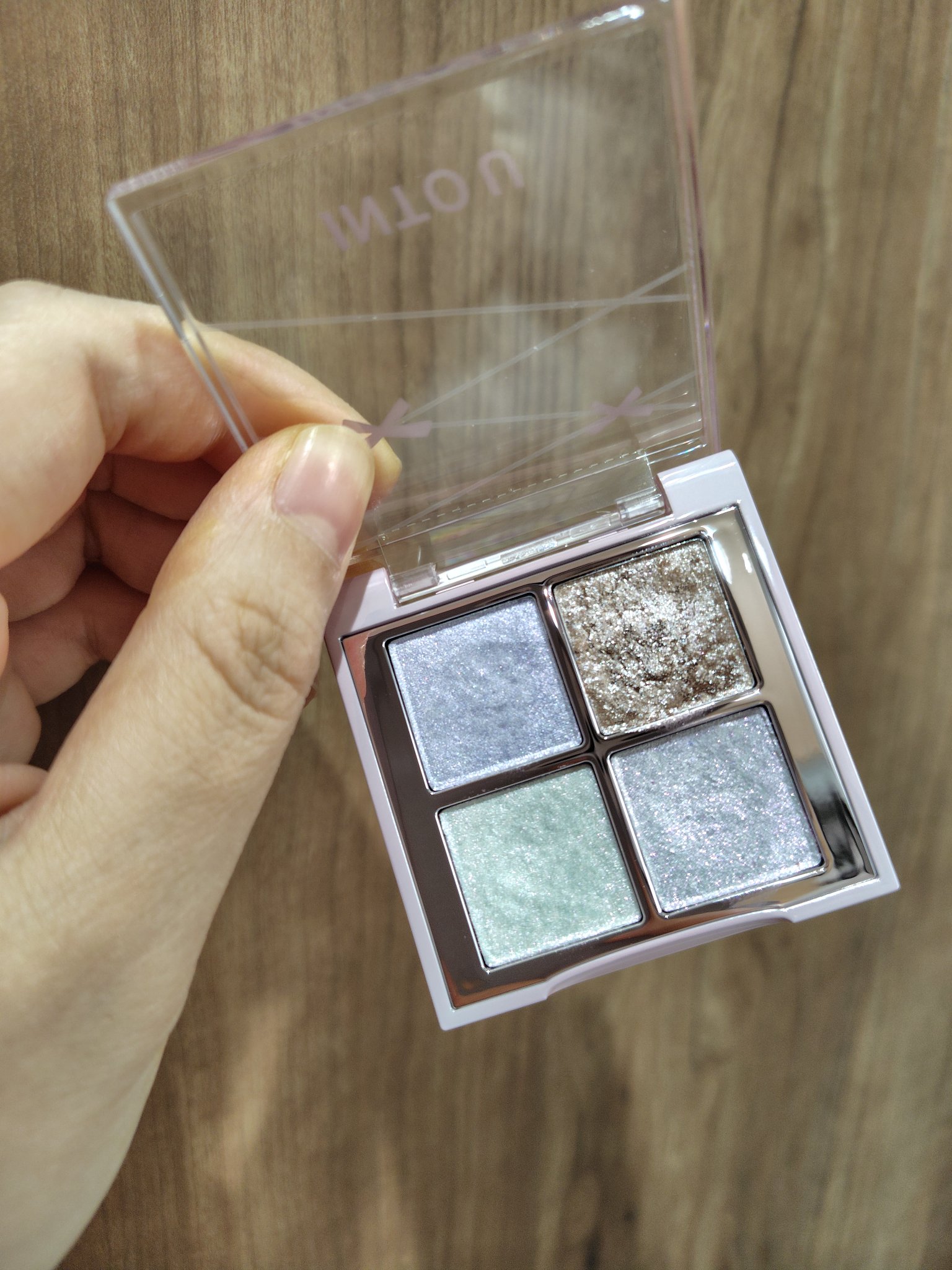 INTO U ローテーショナルアイシャドウパレット/INTO U/アイシャドウパレットを使ったクチコミ（2枚目）