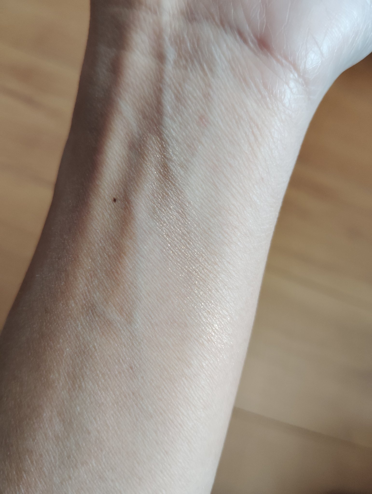 ミニライクアシャドウ/BLESSED MOON/単色アイシャドウを使ったクチコミ（2枚目）