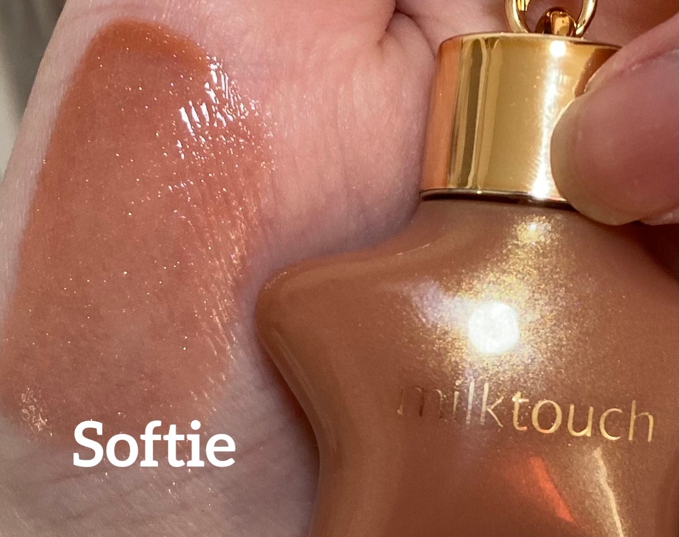 オーナメント プリズム シャイン パール グロス/Milk Touch/リップグロスを使ったクチコミ(2枚目)