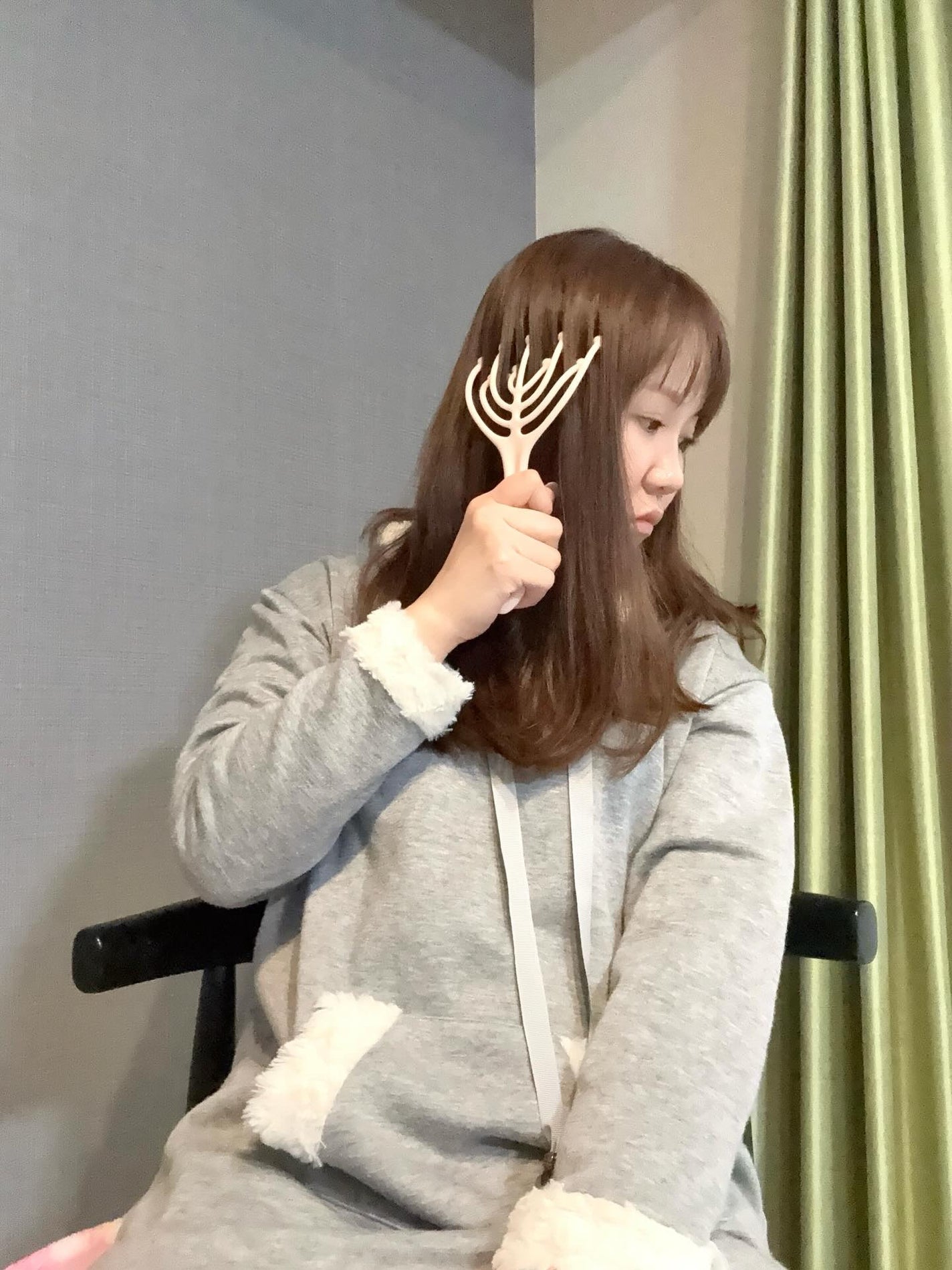 りぃさんのコスメ日記💄 on LIPS 「ヘッドスパブラシ♡現役の美容師兼ヘッドスパニストと頭皮毛髪アド..」(6枚目)