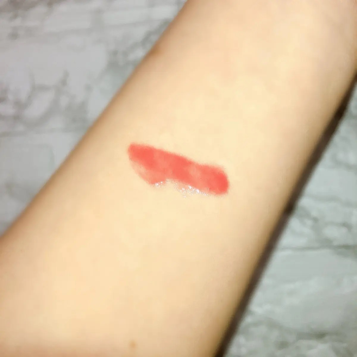 フィー 3Dボリューミンググロス/fwee/リップグロスを使ったクチコミ（2枚目）