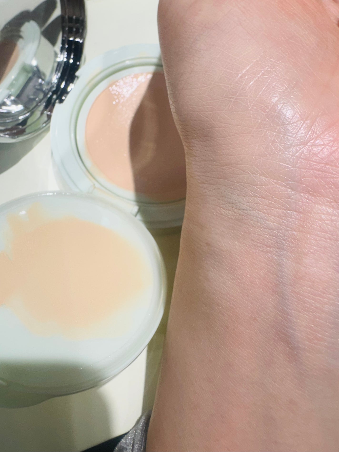 プラダ メッシュ クッション/PRADA BEAUTY/クッションファンデーションを使ったクチコミ(3枚目)