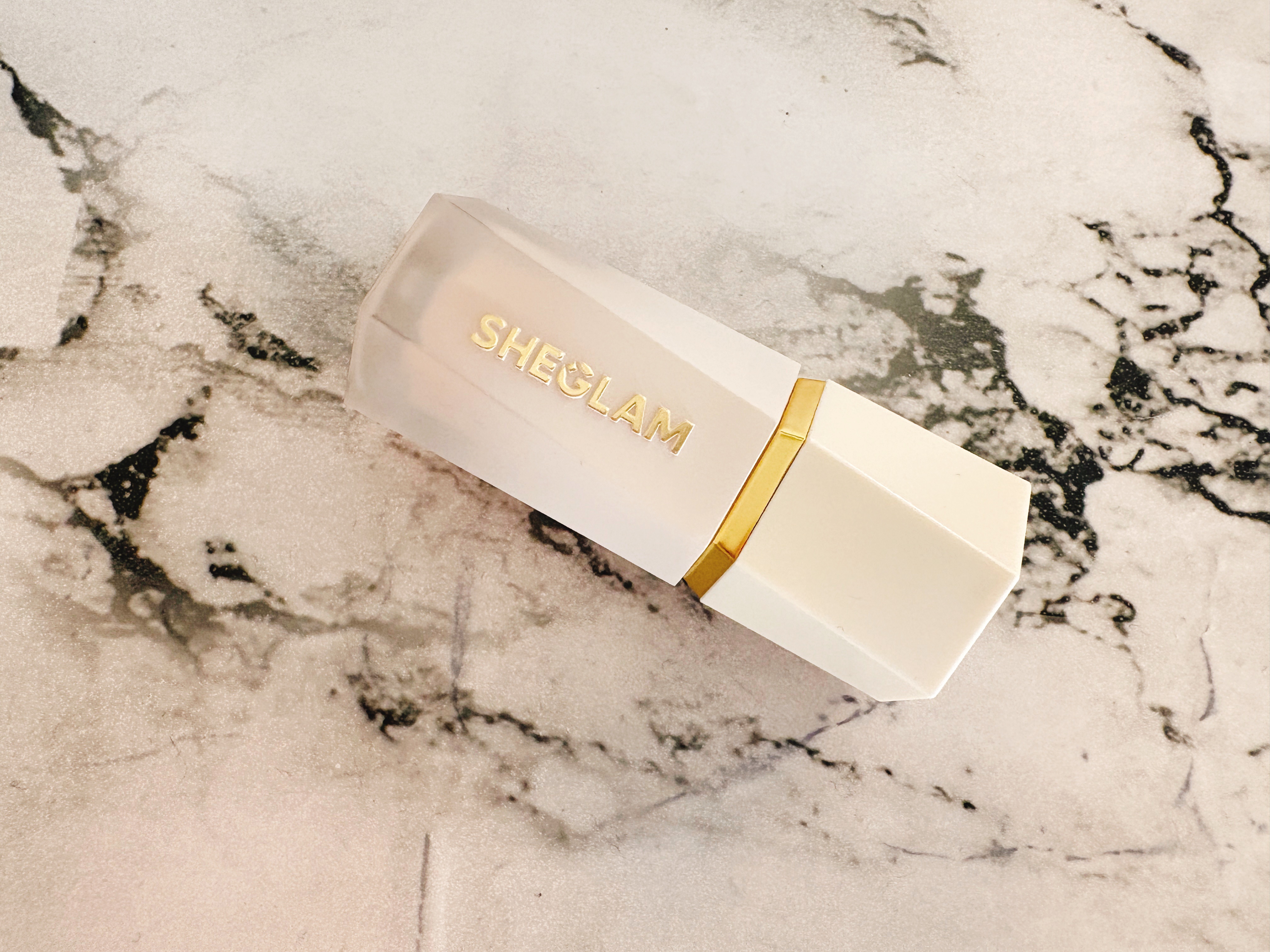 グロウブルーム リキッドハイライター/SHEGLAM/リキッドハイライトを使ったクチコミ（1枚目）