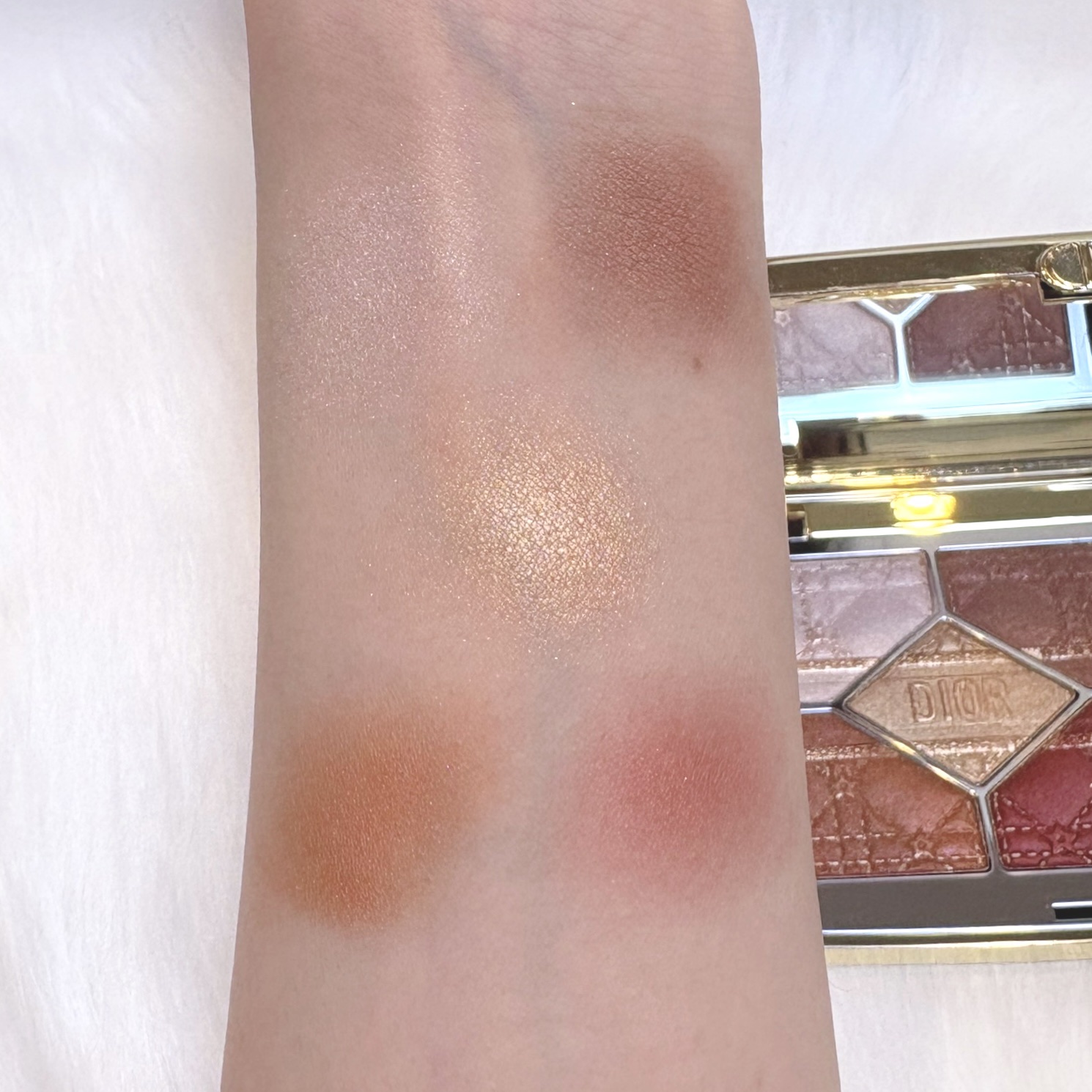 ディオールショウ サンク クルール（ホリデーコレクション 2025 限定品）/Dior/アイシャドウを使ったクチコミ（3枚目）