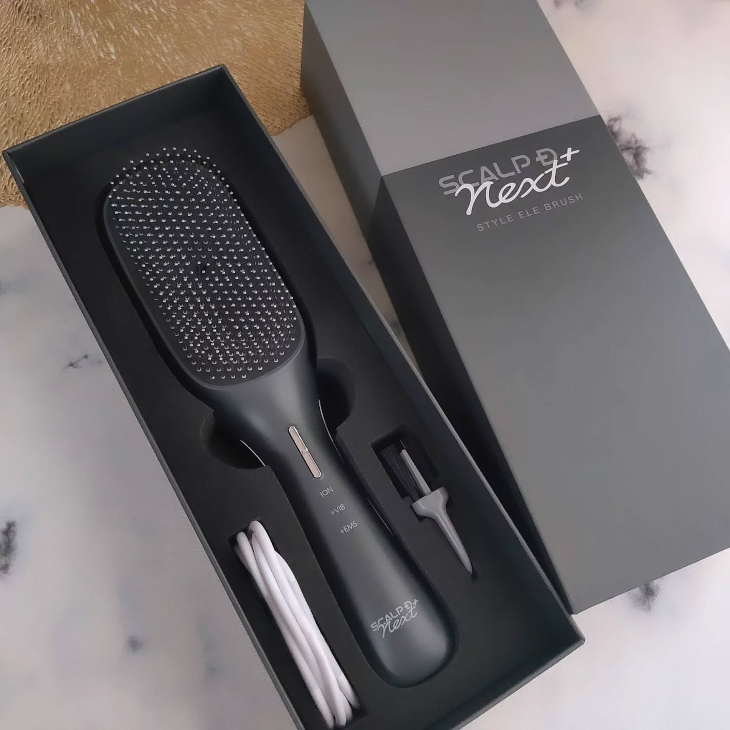 スカルプD ネクストプラス スタイルエレブラシ/アンファー(スカルプD)/ヘッドマッサージャーを使ったクチコミ(2枚目)