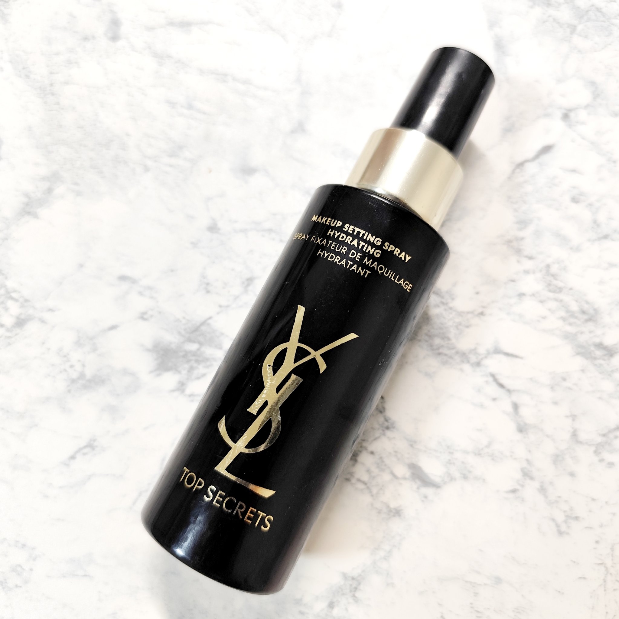 〖YVES SAINT LAURENT BEAUTE トップ シークレット セッティング グロウ スプレー〗

使い切りです。

とーーっても香りの良いフィックスミスト🩷
ミストは細めだからふんわりかかってびしょびしょにならないのが良かっ