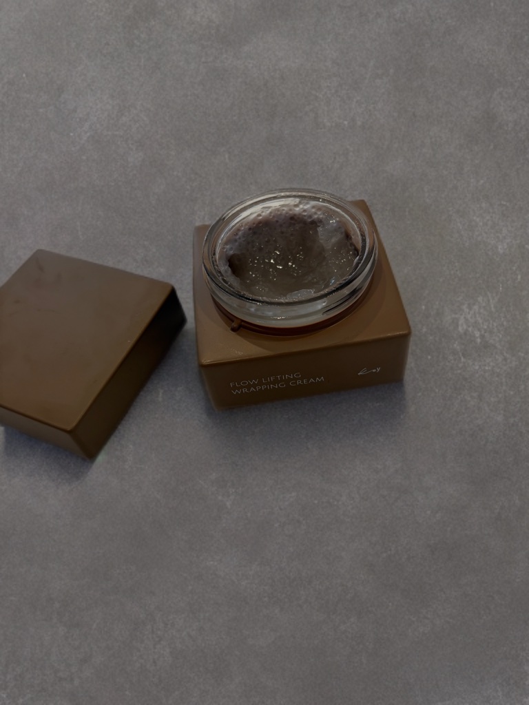 フローリフティングラッピングクリーム/koy/フェイスクリームを使ったクチコミ（3枚目）