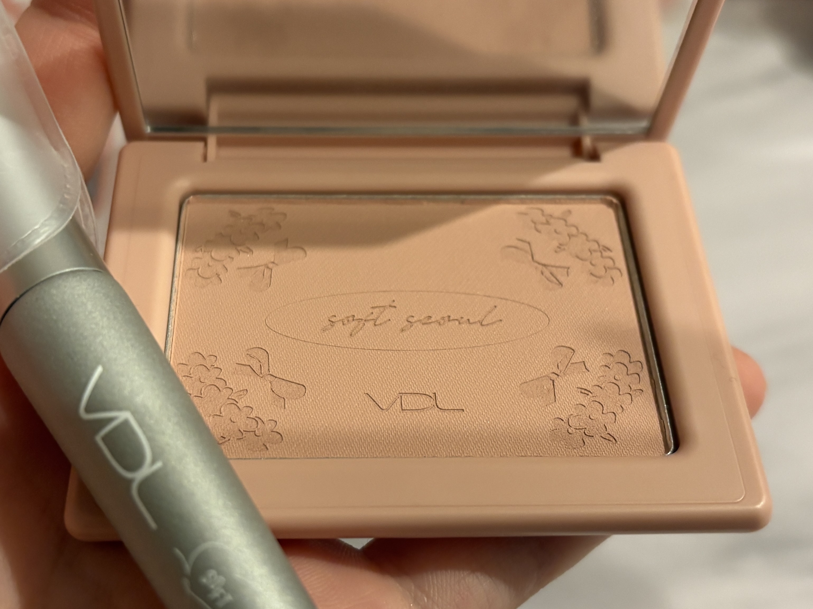 チークステイン ブラッシャー 11 ボヘミアン ピンク/VDL/パウダーチークを使ったクチコミ（2枚目）