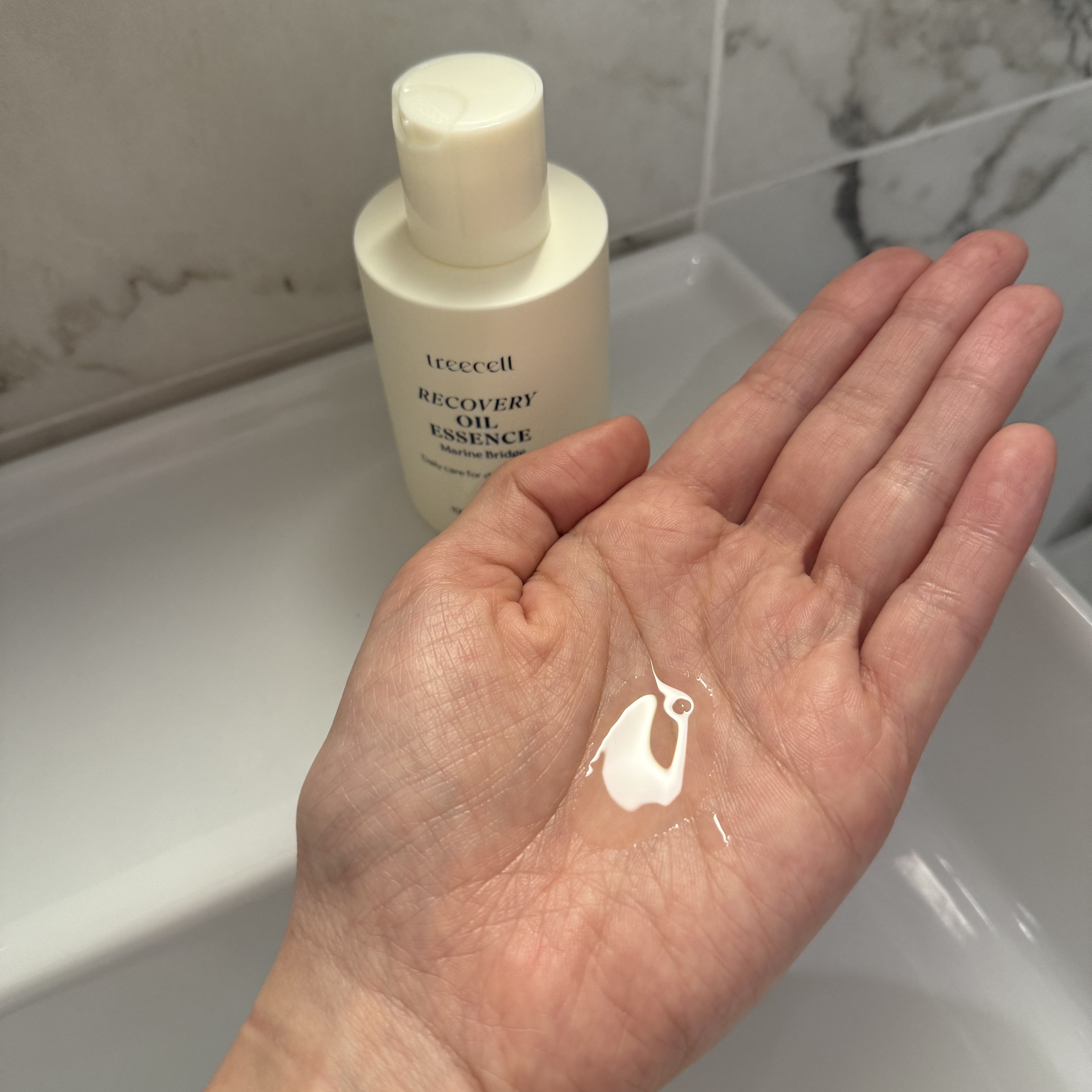 リカバリー オイルエッセンス/treecell/アウトバストリートメントを使ったクチコミ（2枚目）