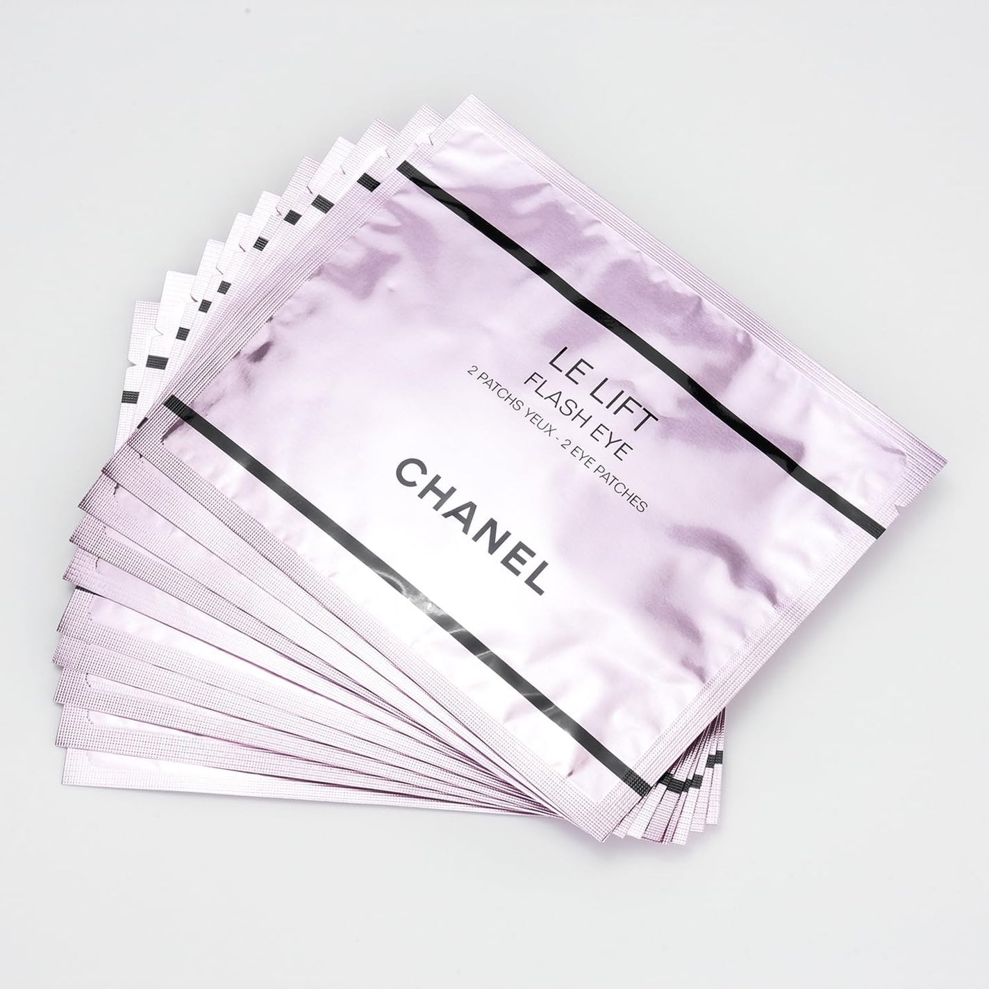 LL フラッシュ アイ CHANEL