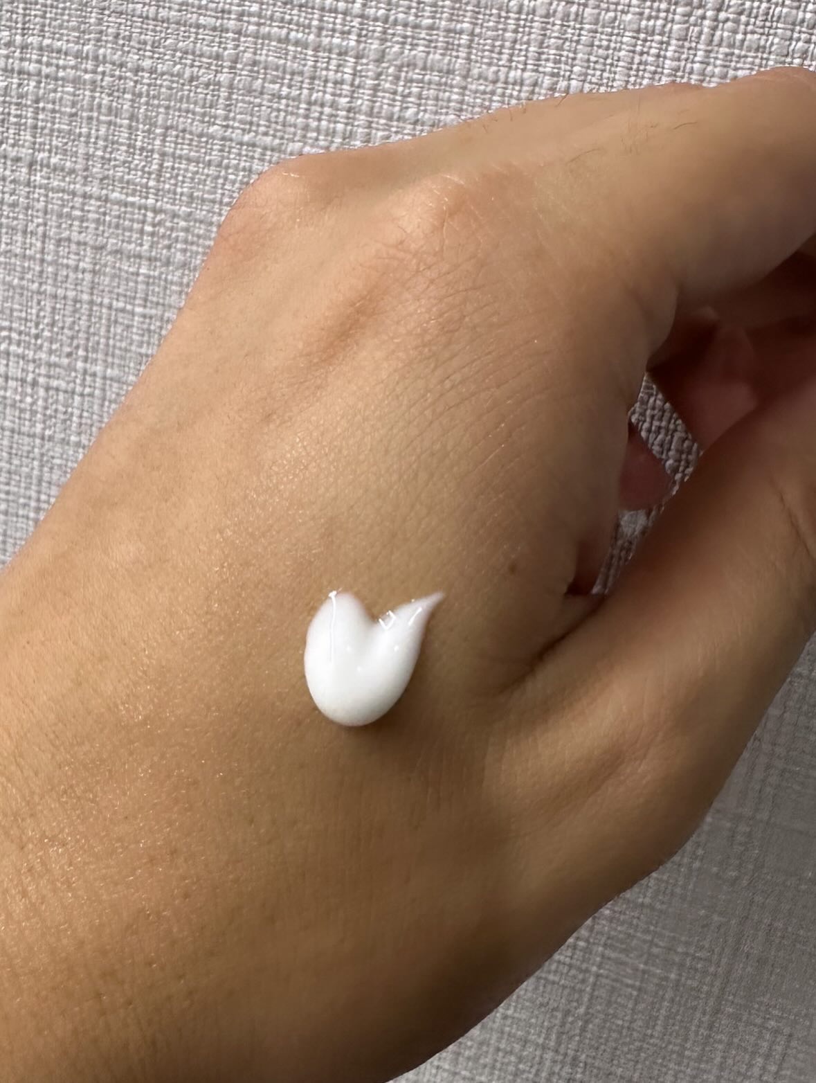 Ｎ organic N organic Basic バランシング エッセンス ミルクのクチコミ「Nオーガニックさんの乳液🧴

☘️良い意味でちょうどいい
テクスチャーも硬すぎず塗りやすい
保.....」（2枚目）