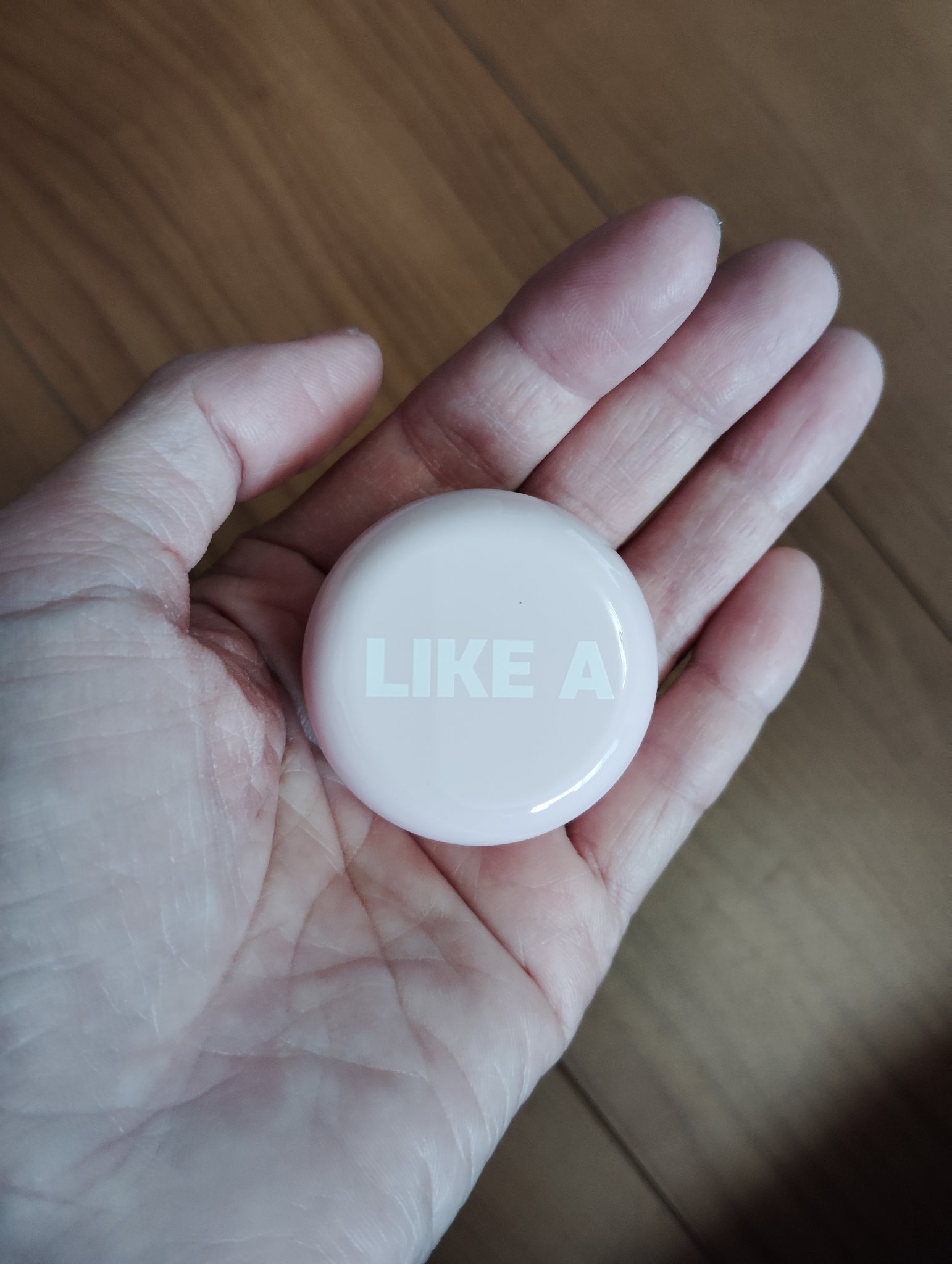 ミニライクアシャドウ/BLESSED MOON/単色アイシャドウを使ったクチコミ（1枚目）