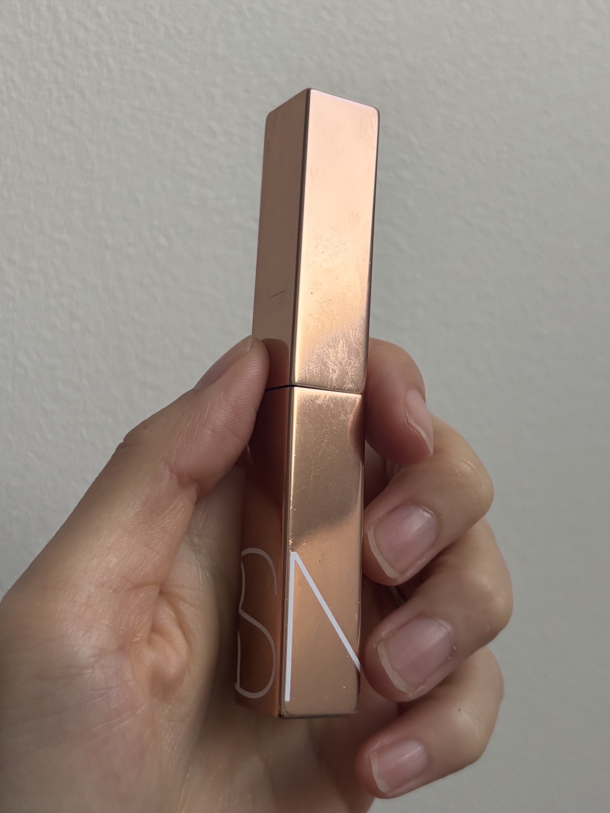 アフターグロー　センシュアルシャイン　リップスティック/NARS/口紅を使ったクチコミ（2枚目）