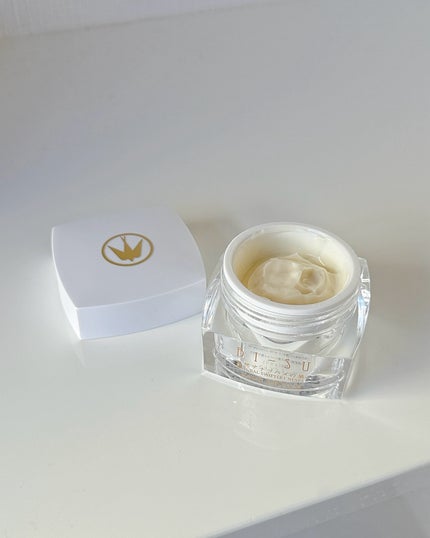 BI-SU フェイスクリーム(ムスク)のクチコミ「インナーケアのゼリーで有名な @bi_su_official 💛
私はフェイスクリームでBI-.....」(1枚目)