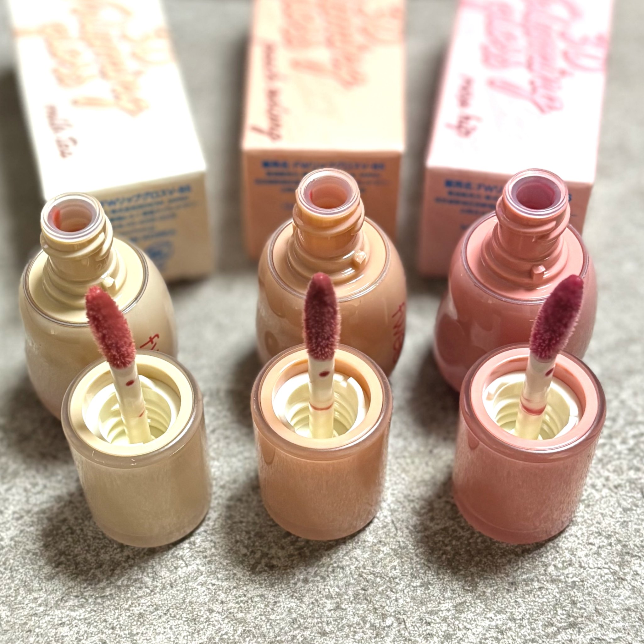 フィー 3Dボリューミンググロス/fwee/リップグロスを使ったクチコミ（3枚目）