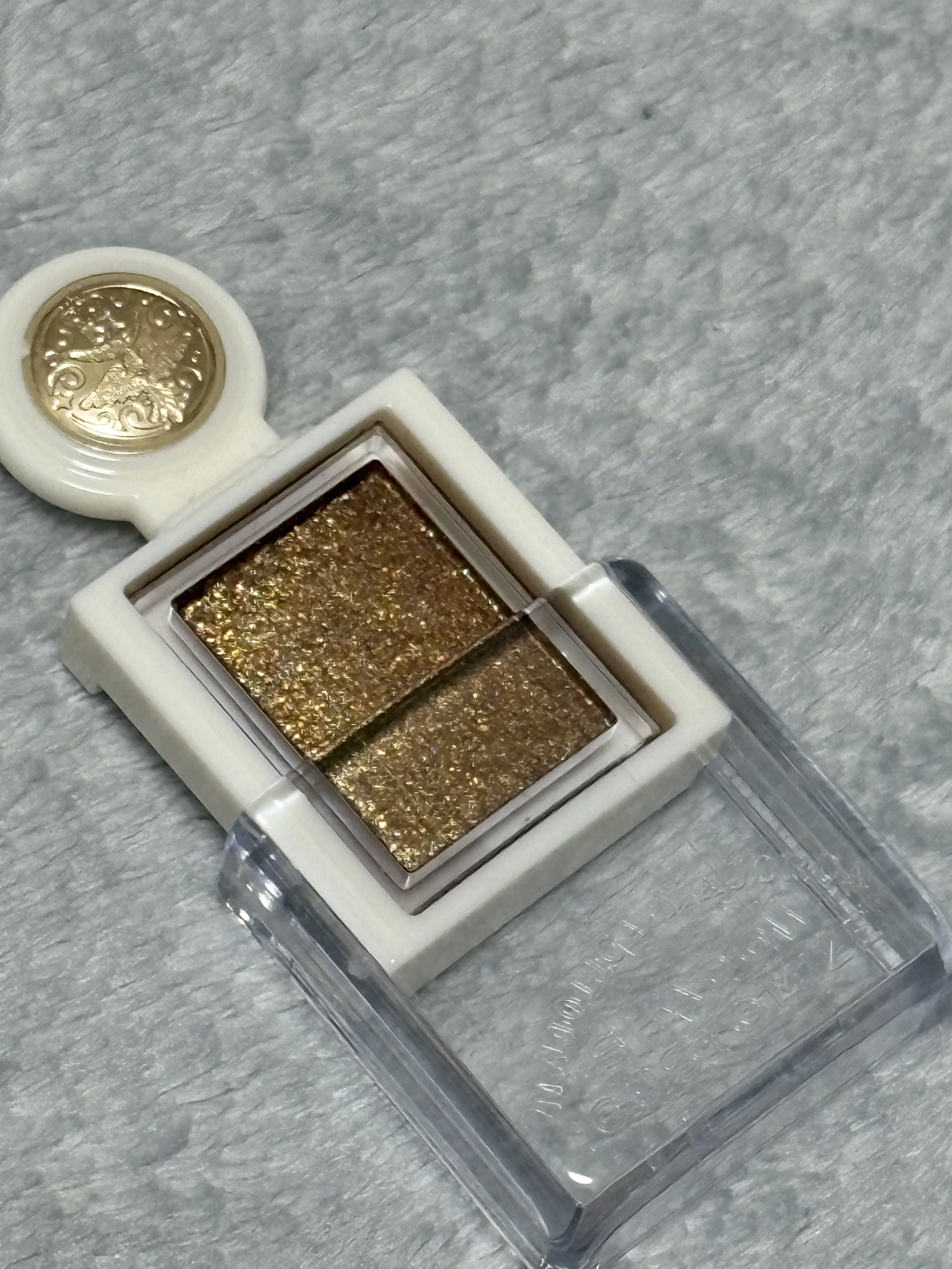 シャドーカスタマイズ (フローティング)/MAJOLICA MAJORCA/単色アイシャドウを使ったクチコミ（2枚目）