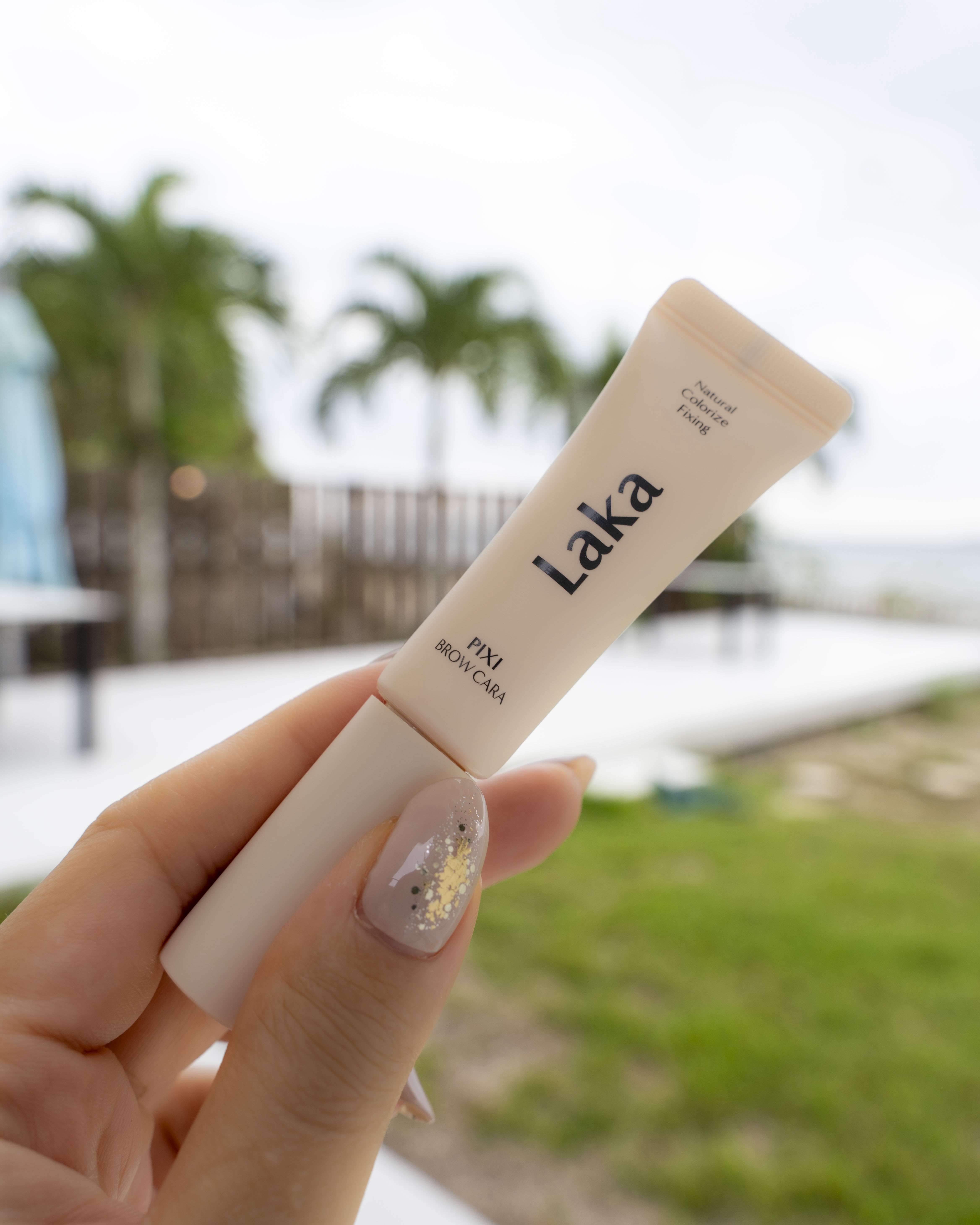 ラカ ピクシーブロウカラ 00 ベーシックシェイパー/Laka/眉マスカラを使ったクチコミ（1枚目）