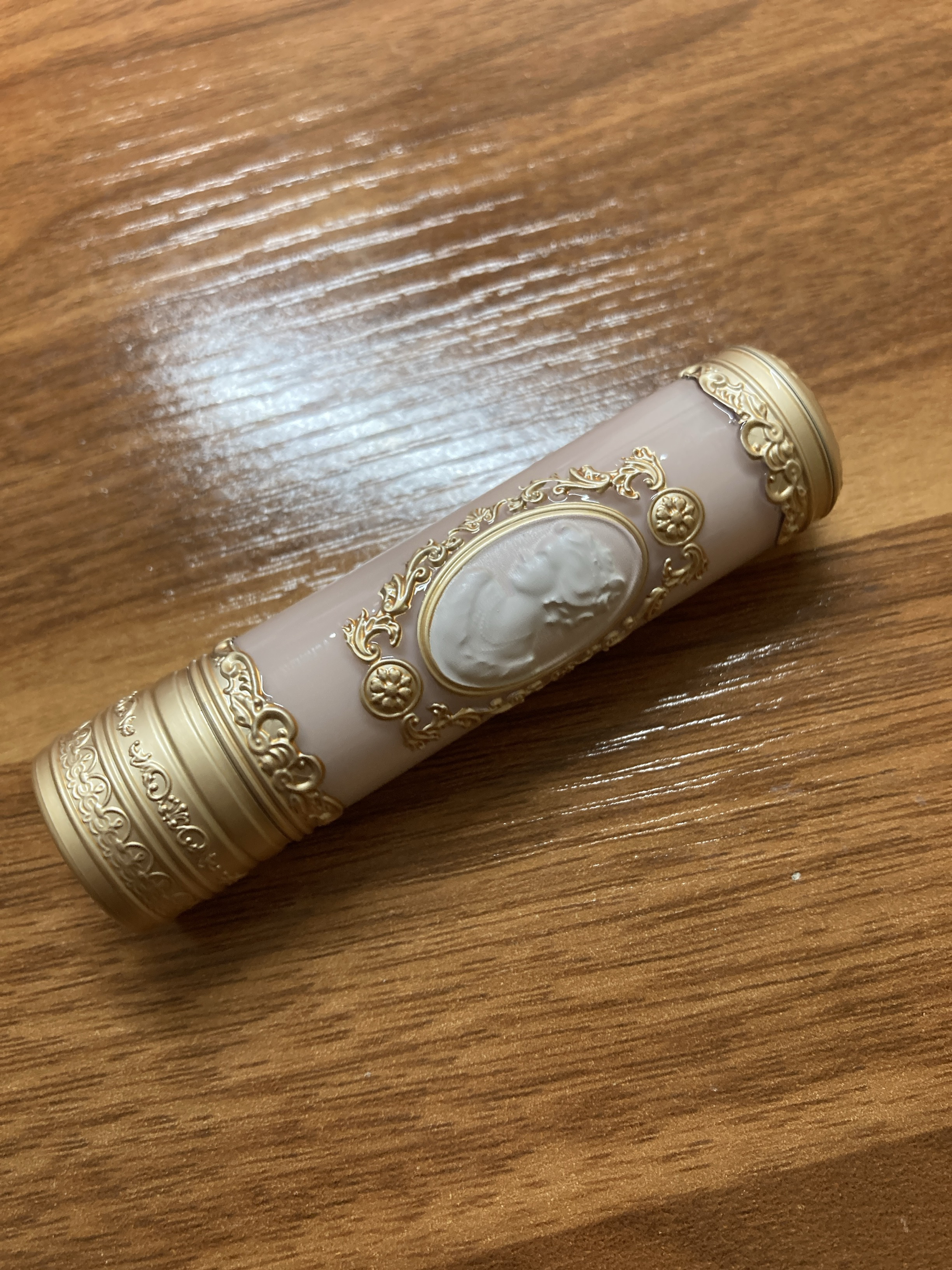 アントワネットメルティングルージュ/MilleFée/口紅を使ったクチコミ（1枚目）