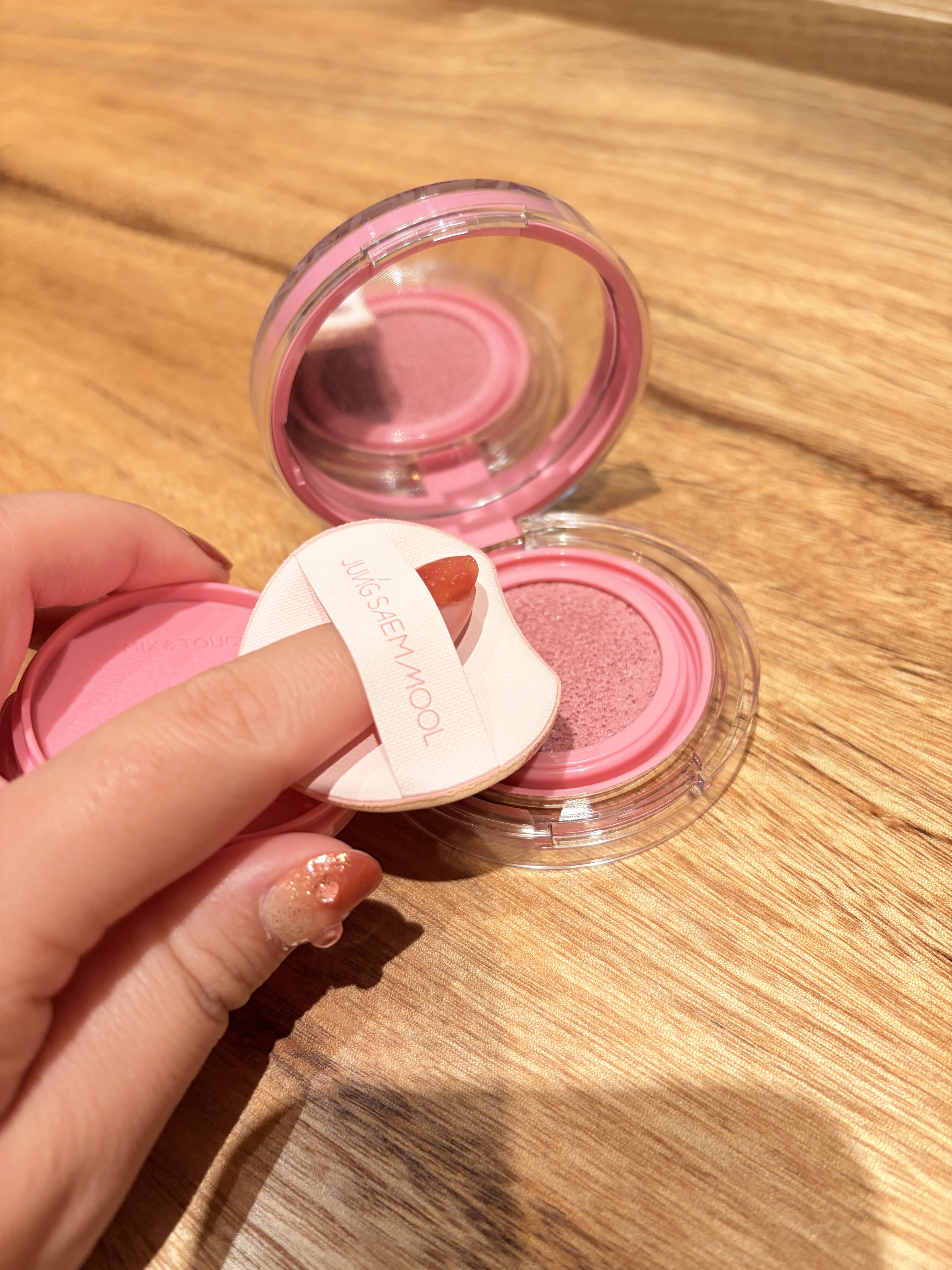 アーティストクッションブラッシュ/JUNG SAEM MOOL/リキッドチークを使ったクチコミ（1枚目）