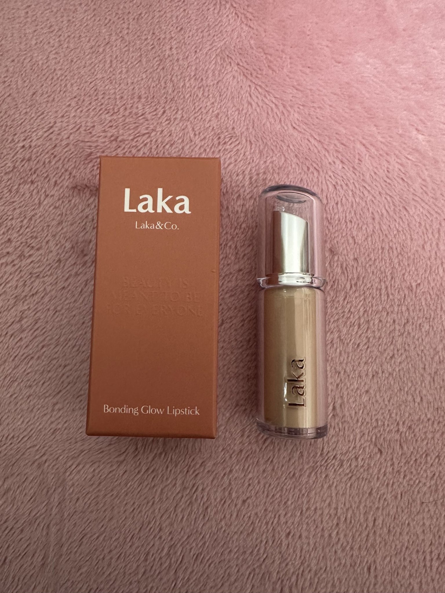 ボンディンググロウリップスティック/Laka/口紅を使ったクチコミ（2枚目）