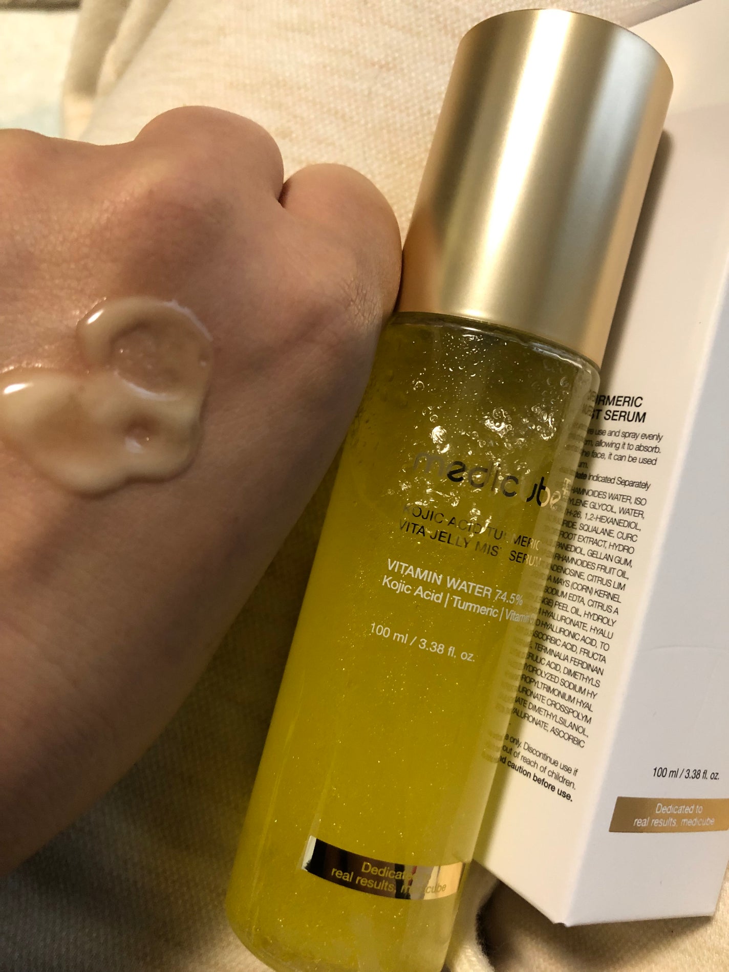 コウジ酸ビタゼリーセラムミスト/MEDICUBE/美容液を使ったクチコミ(3枚目)