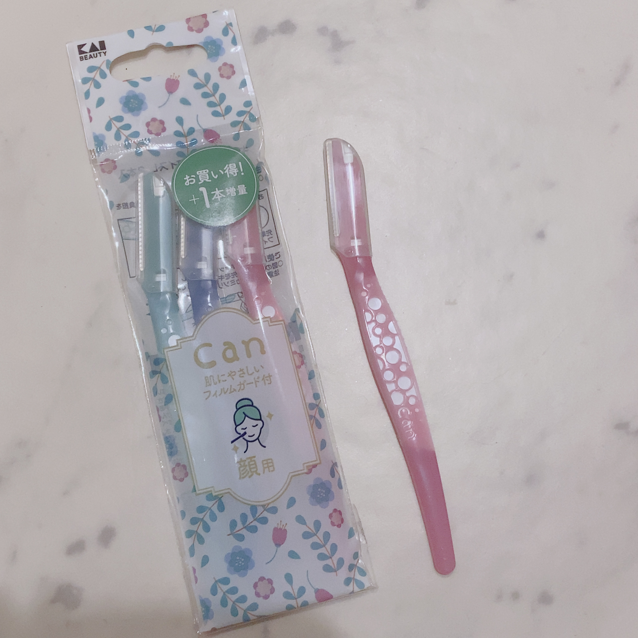 キャンバブル フェイスL 3本入/貝印/シェーバーを使ったクチコミ（1枚目）