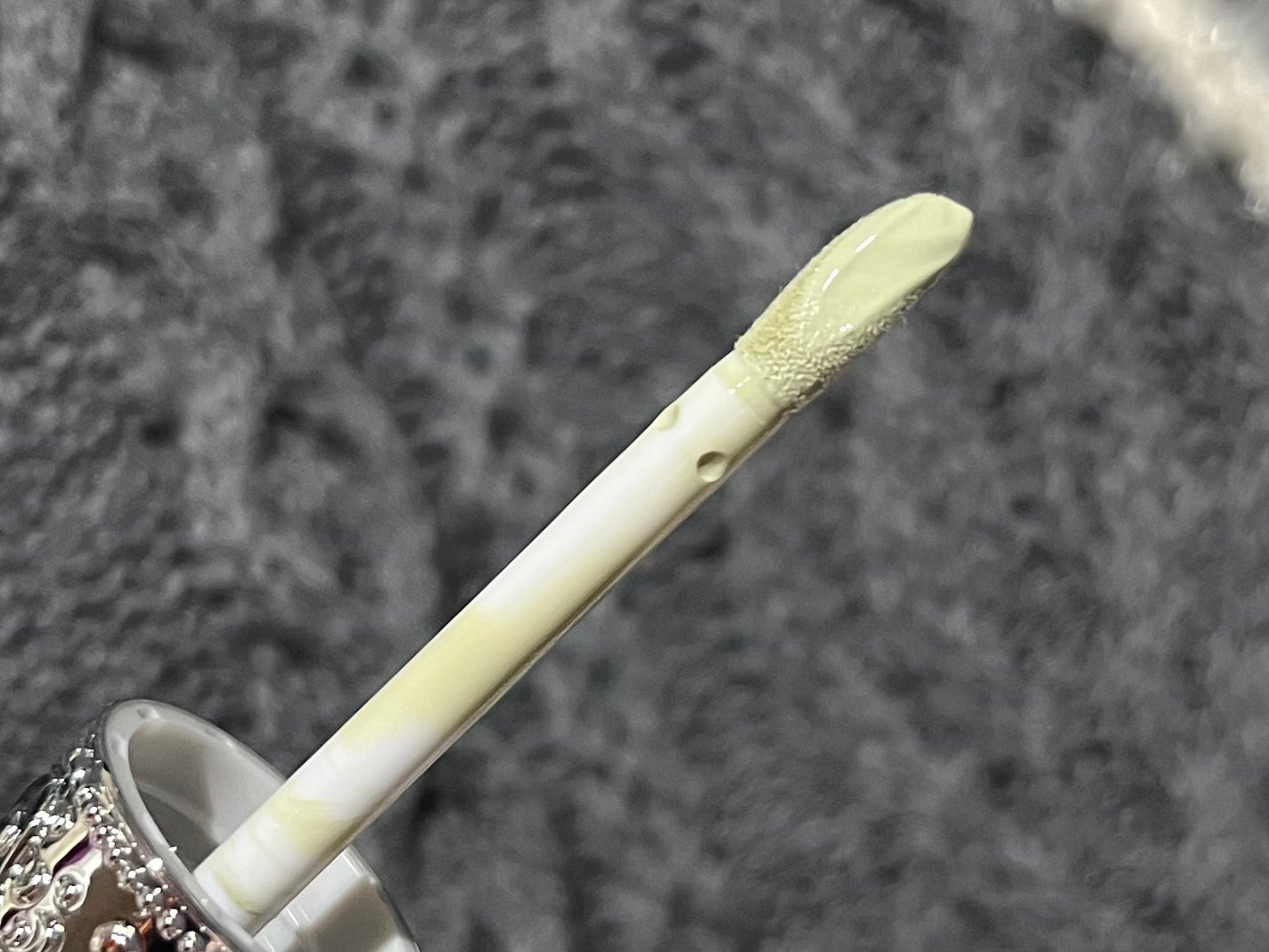 ダイヤモンドティップス コンシーラー<カバータイプ>/JILL STUART/リキッドコンシーラーを使ったクチコミ(2枚目)