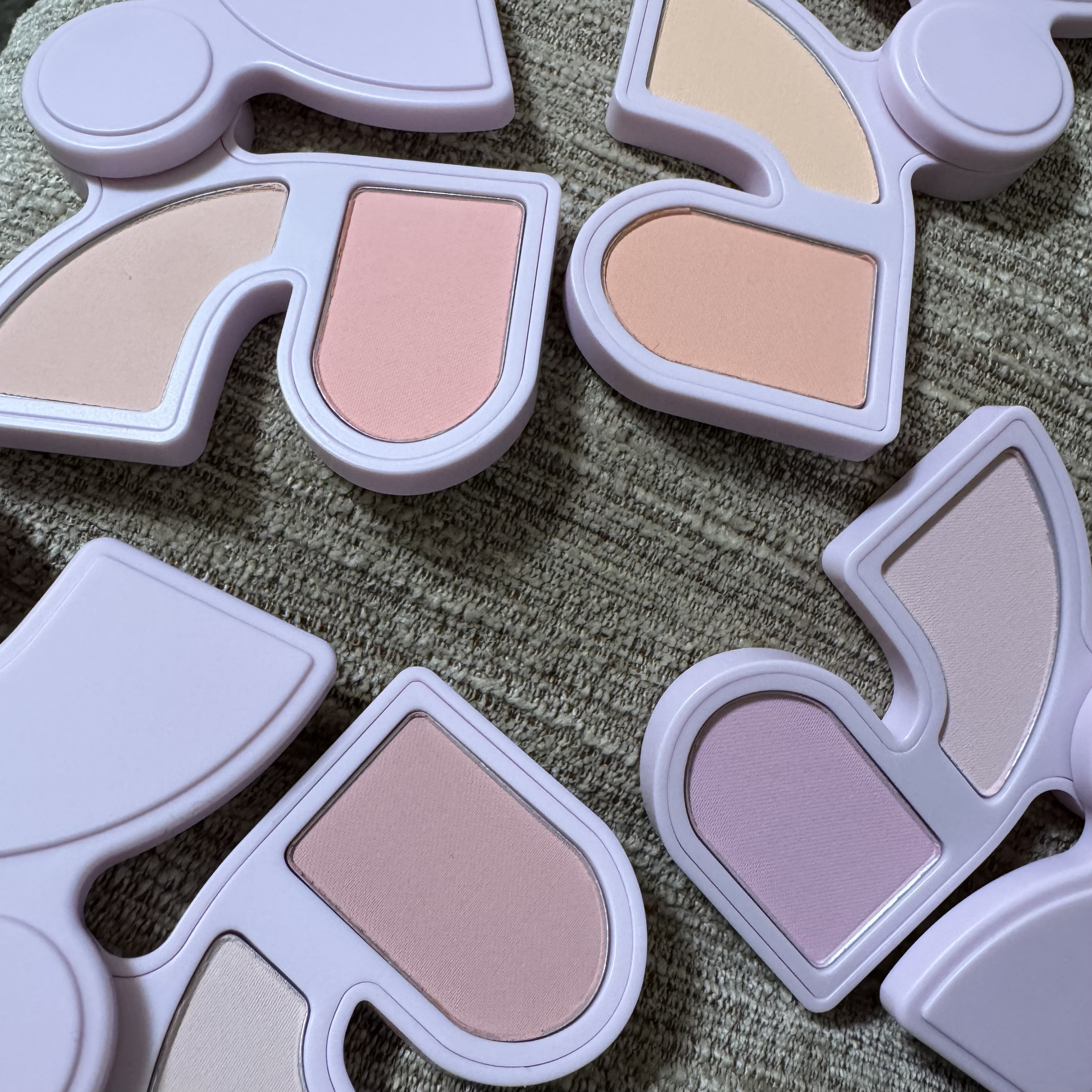 マルチペアリングパウダーチーク/Rest & Recreation BEAUTY/パウダーチークを使ったクチコミ（2枚目）