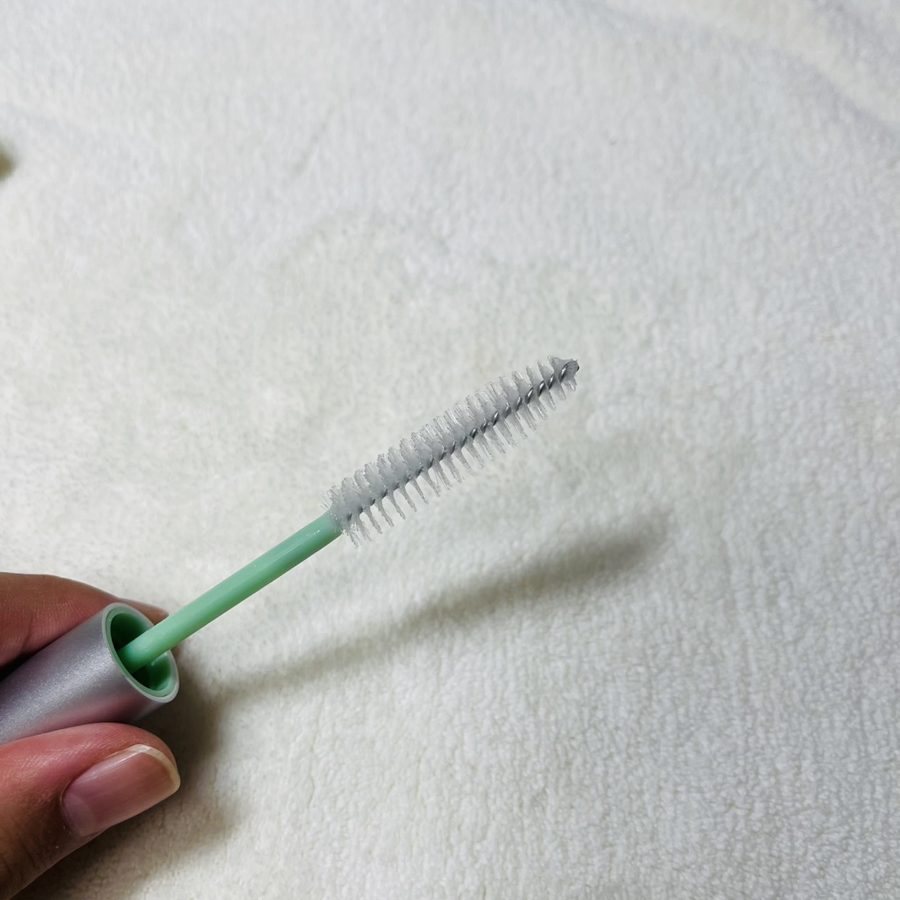 フレッシュセバムヘアマスカラ/narka/その他スタイリングを使ったクチコミ（3枚目）