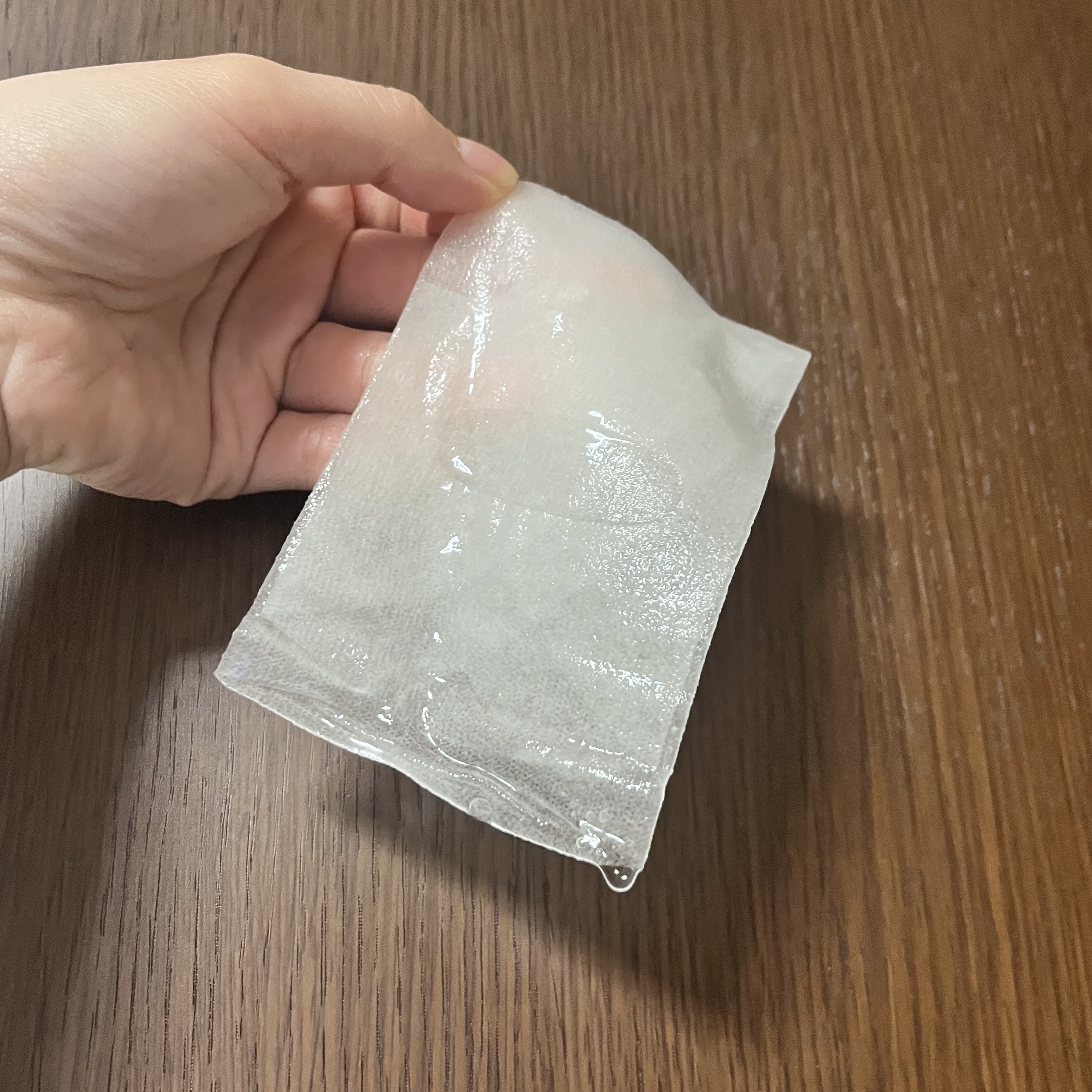 ザ・ソリューション ハイドレーティング フェイスマスク/THE FACE SHOP/シートマスク・パックを使ったクチコミ（3枚目）