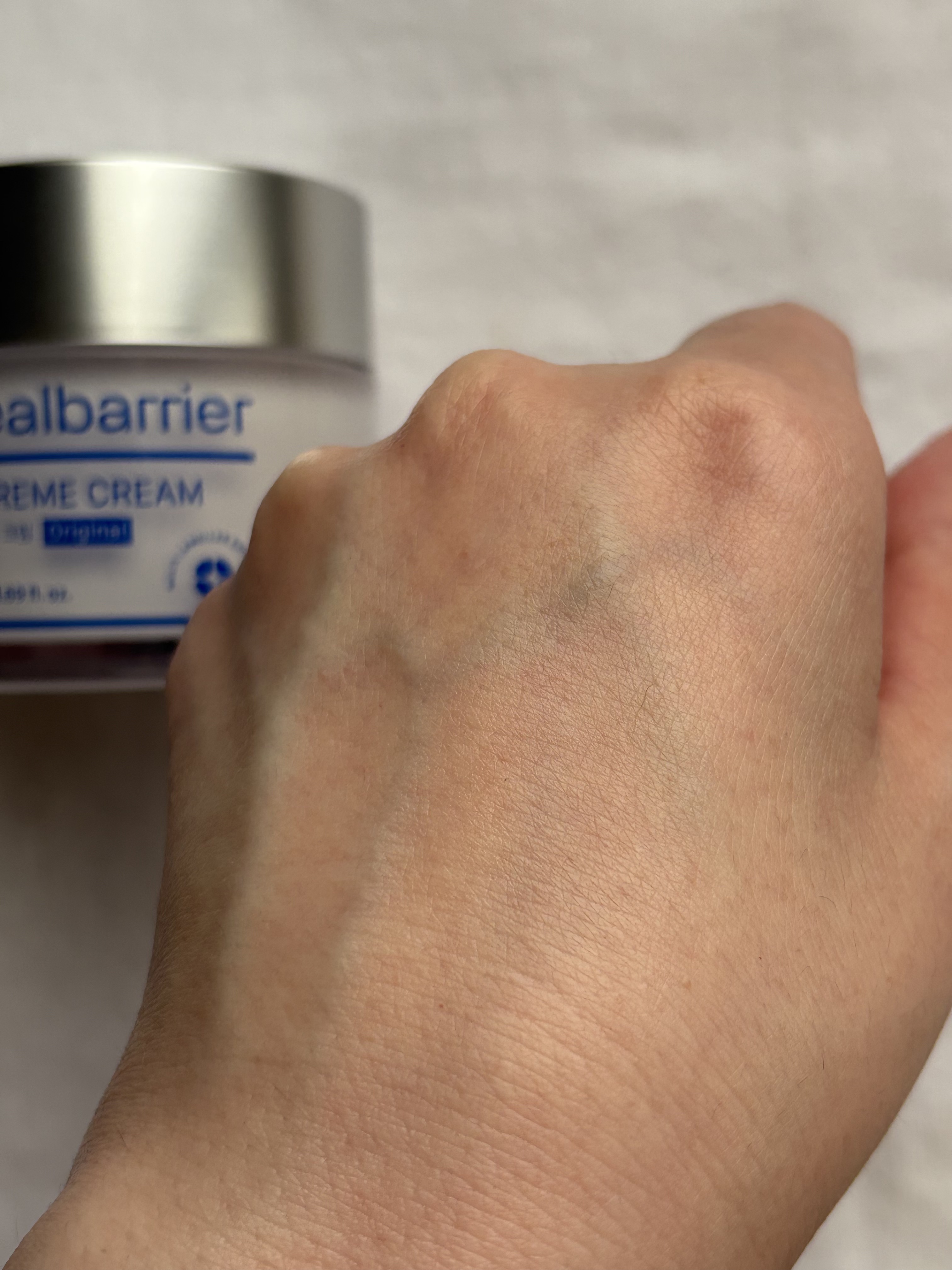 レチ二オールポアタイトニングセラム/Real Barrier/美容液を使ったクチコミ（3枚目）