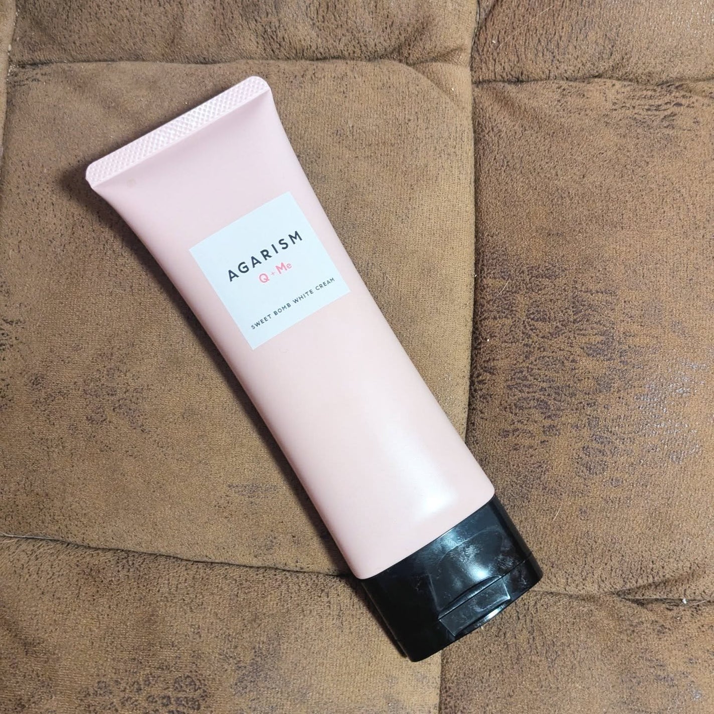 キューミースウィートボムホワイトクリーム/AGARISM/ボディクリームを使ったクチコミ(1枚目)