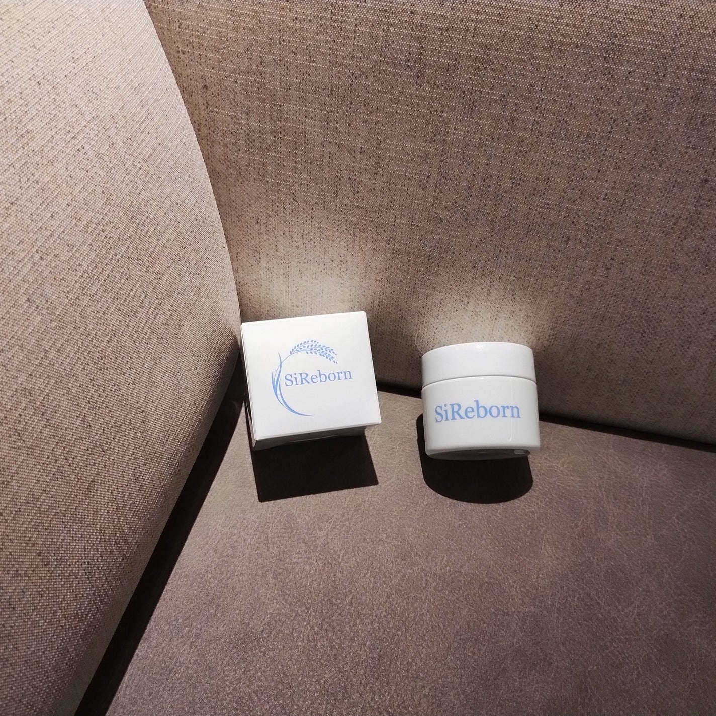 mcgroupakiko on LIPS 「籾殻由来の植物性シリカをたっぷりと含んだ【NEOHLAADA】..」(5枚目)