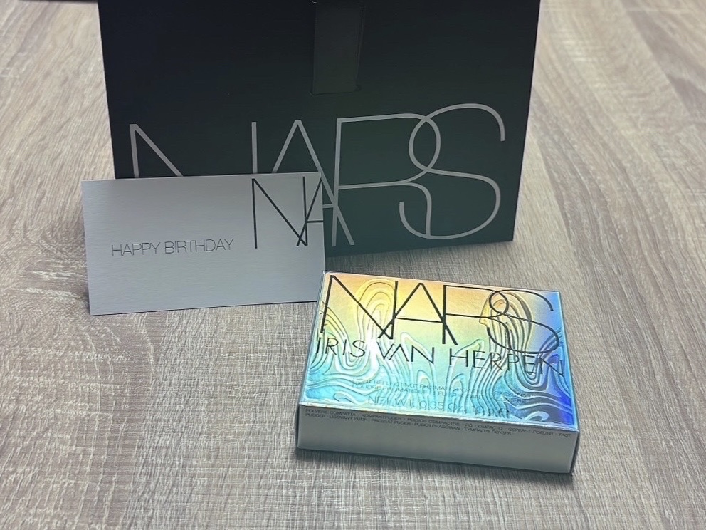 ライトリフレクティング プリズマティックパウダー/NARS/プレストパウダーを使ったクチコミ（2枚目）