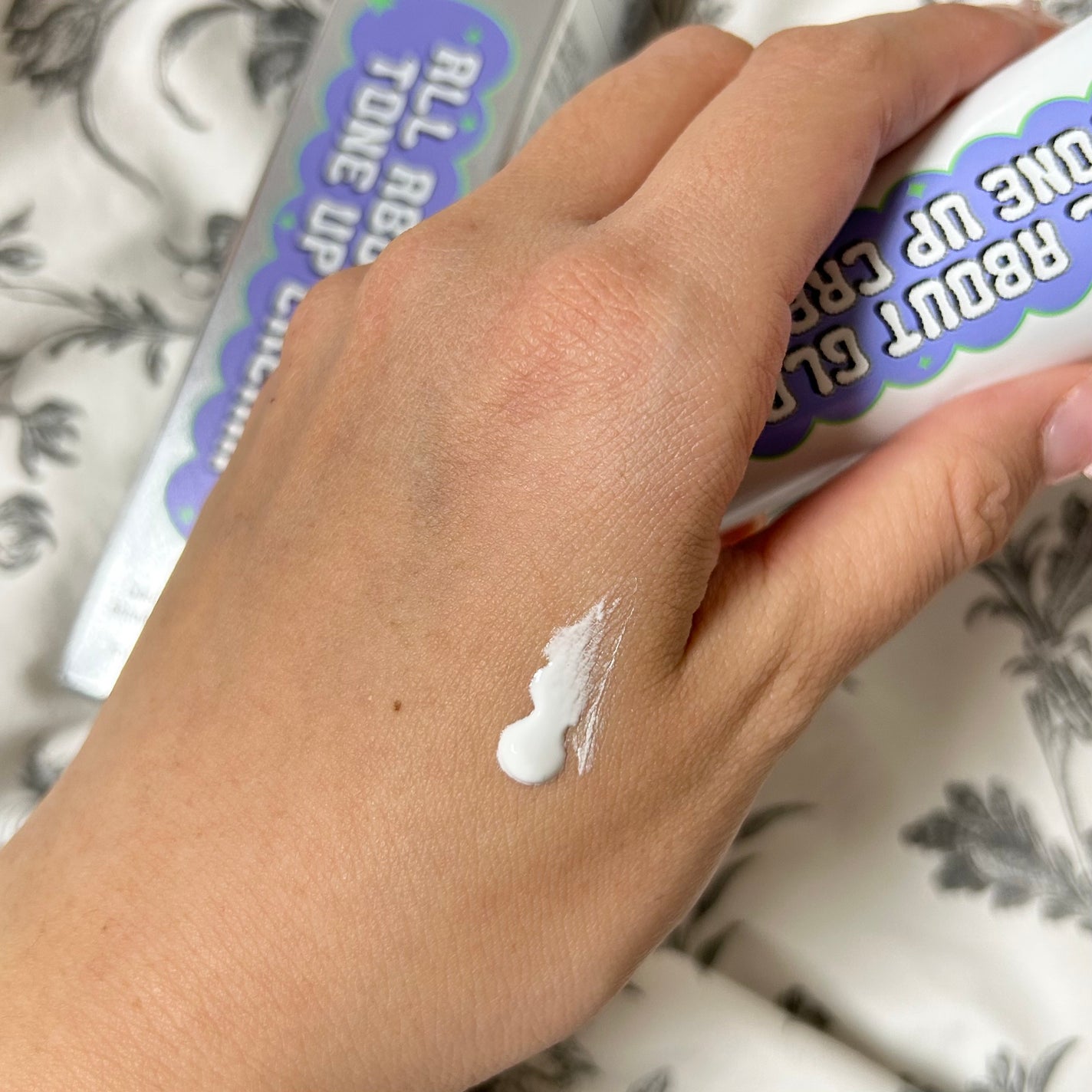 オールアバウトグロウトーンアップクリーム/CHASIN'RABBITS/化粧下地を使ったクチコミ(3枚目)