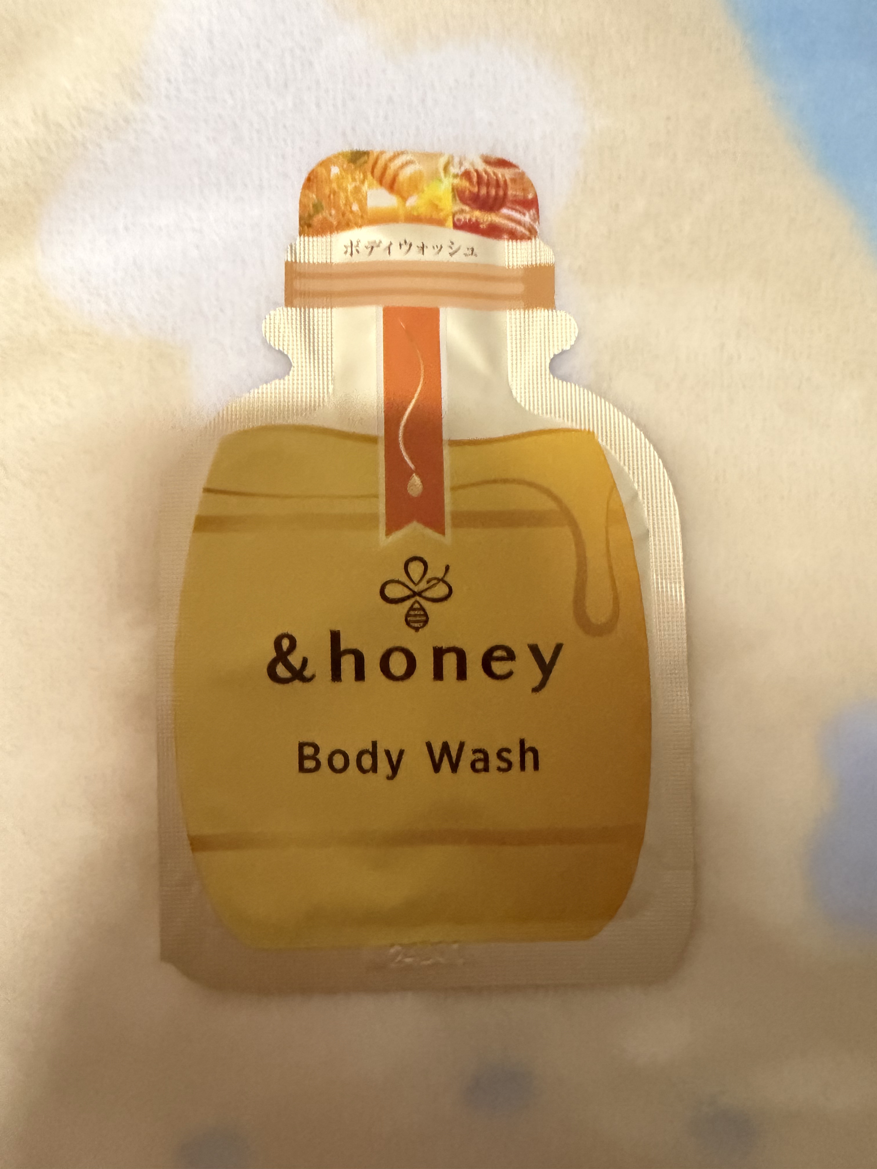 ✼••┈┈••✼••┈┈••✼••┈┈••✼••┈┈••✼
&honey
ディープモイスト ジェルボディウォッシュ
✼••┈┈••✼••┈┈••✼••┈┈••✼••┈┈••✼
ドラッグストアの会計時にレジ横で展開されていたドリンクを買ったら