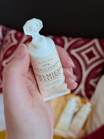 ニュイ フェスティブ パフュームド ハンドクリーム/L'OCCITANE/ハンドクリームを使ったクチコミ(3枚目)