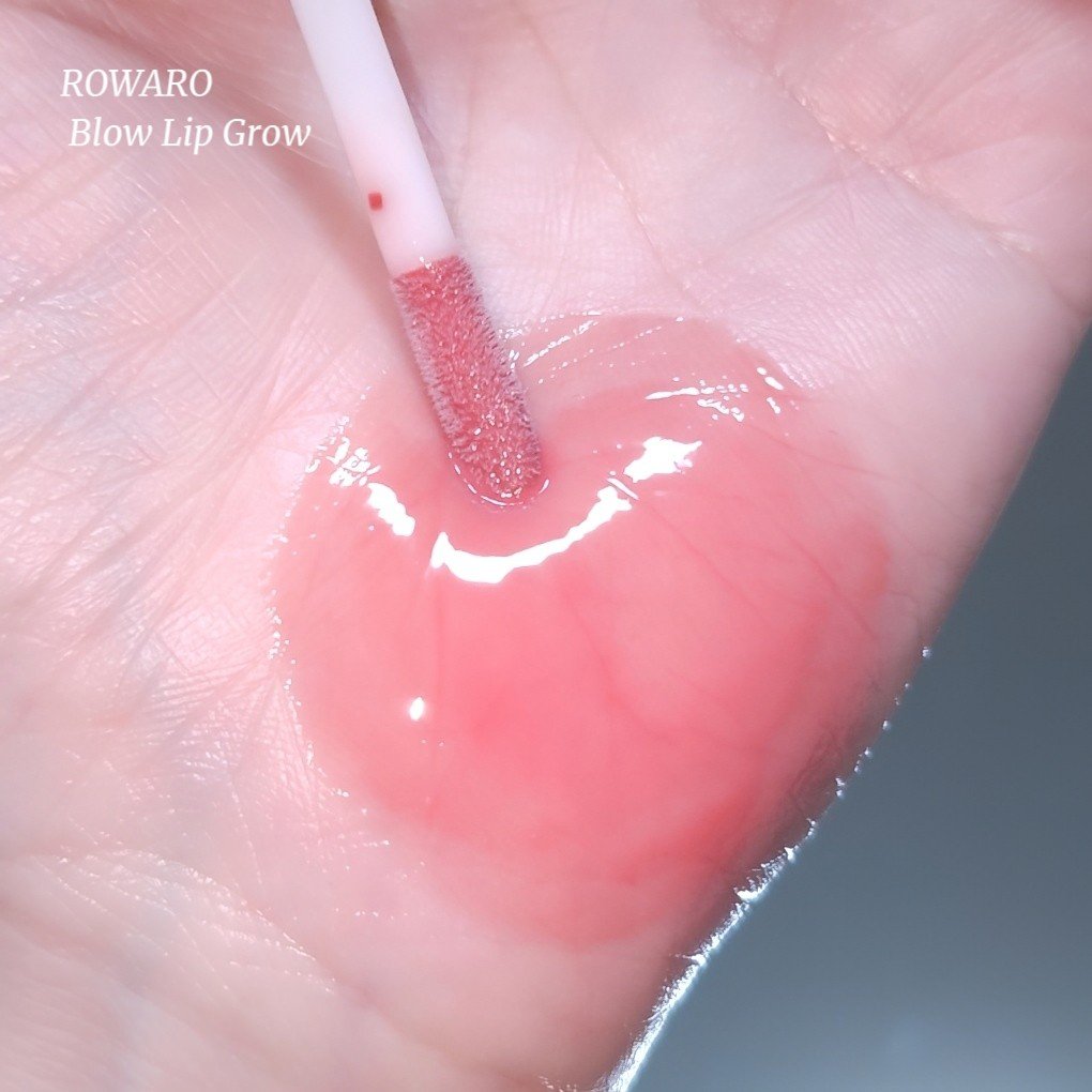 ブローリップグロス/ROWARO/リッププランパーを使ったクチコミ（2枚目）