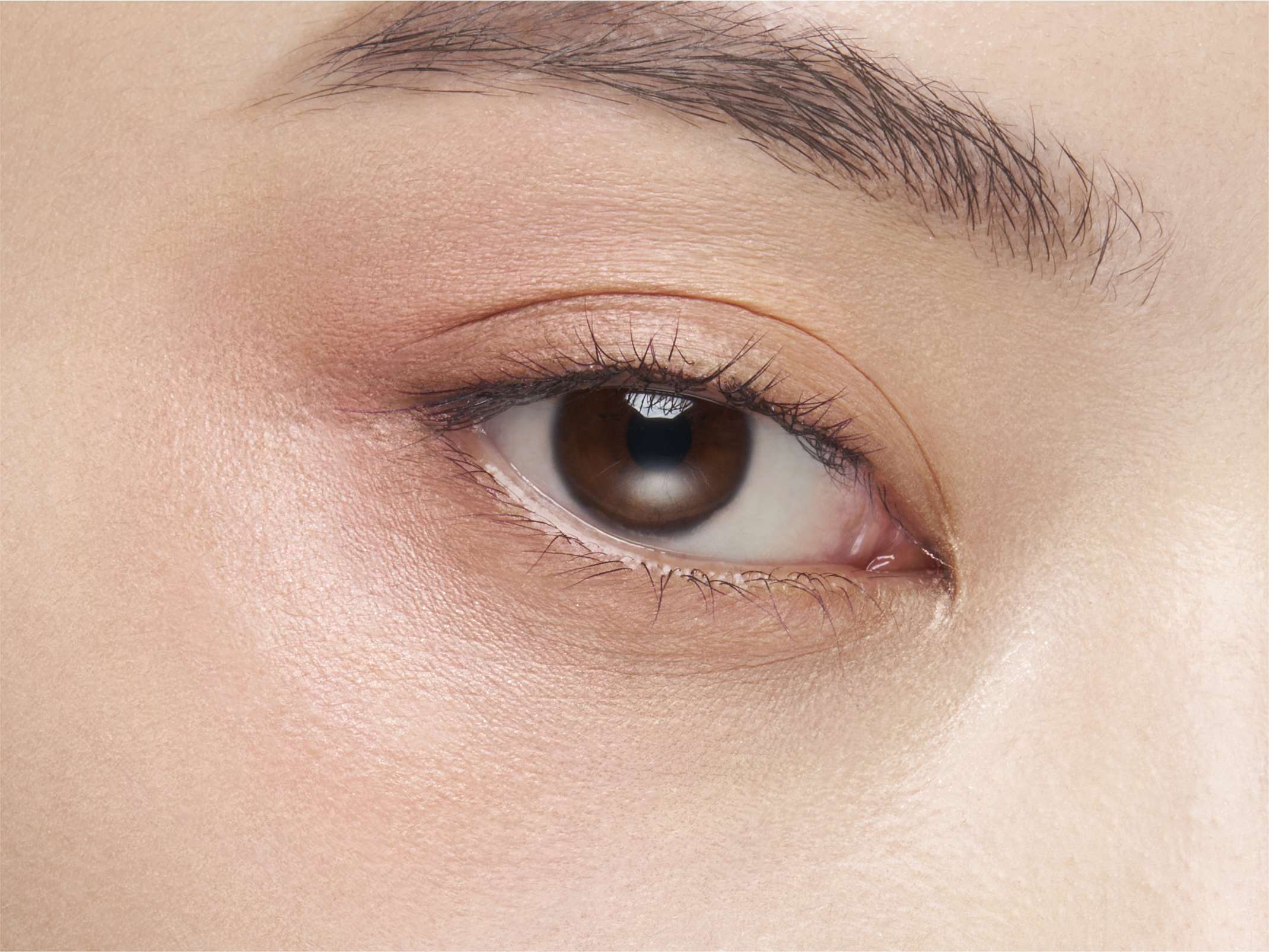 バウンシーチークシャドウ BE-1 メルティーベージュ