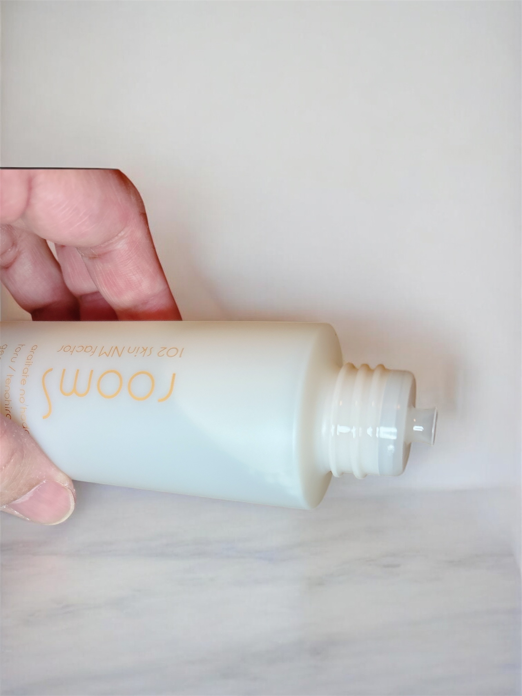 room S 102スキンNMファクタ/room S/美容液を使ったクチコミ（3枚目）